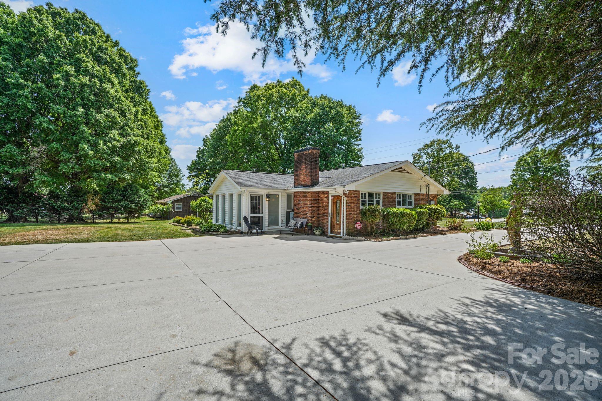 3328 Sulphur Springs Road NE