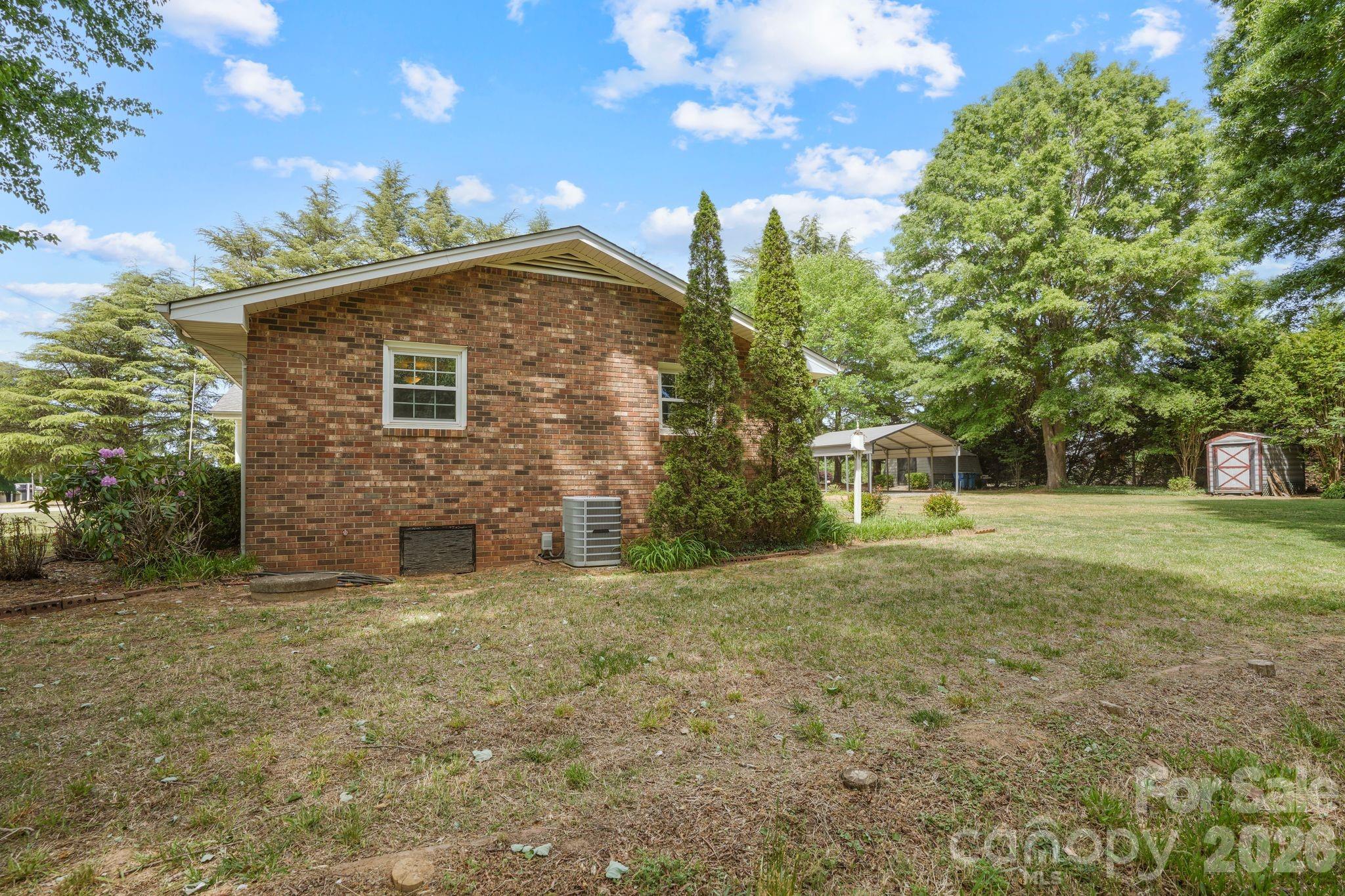 3328 Sulphur Springs Road NE