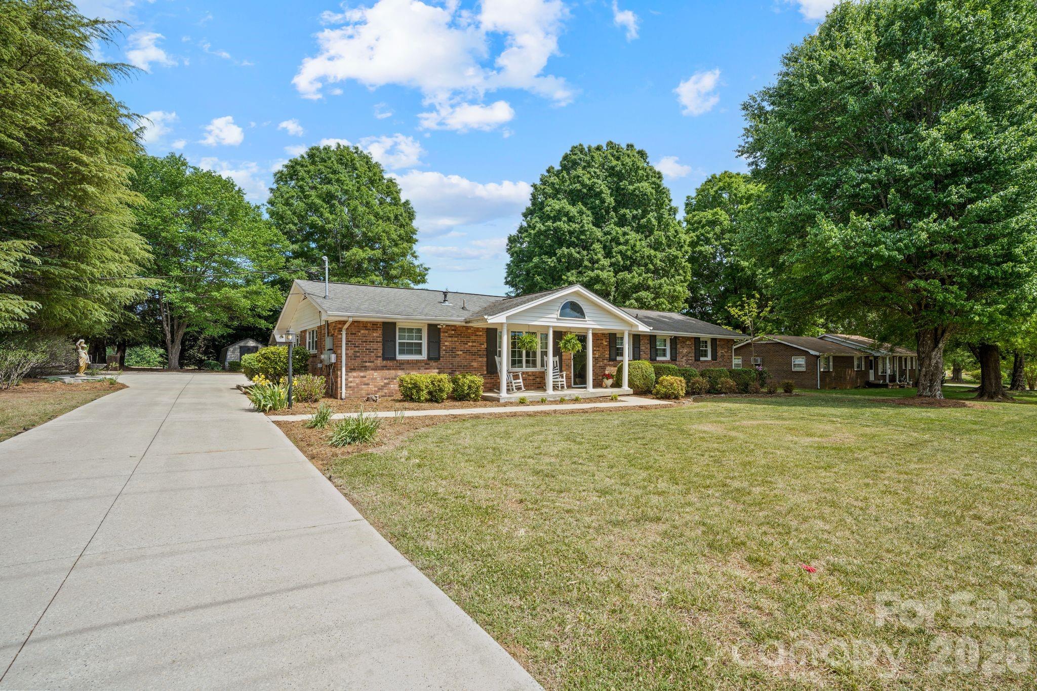 3328 Sulphur Springs Road NE