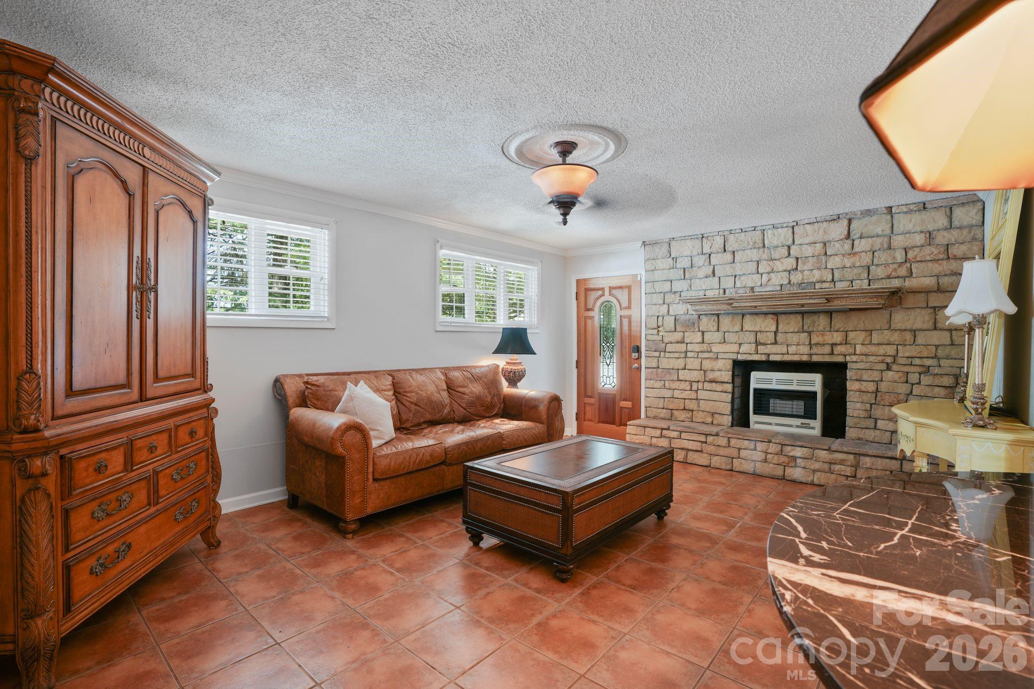 3328 Sulphur Springs Road NE