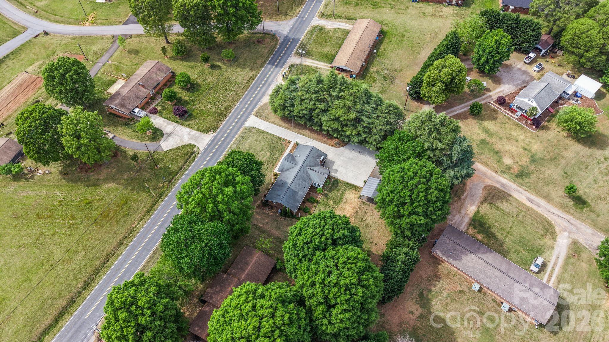 3328 Sulphur Springs Road NE