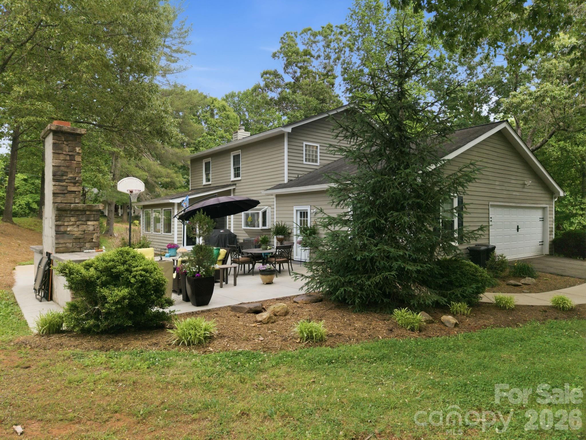 1496 Hardwood Circle
