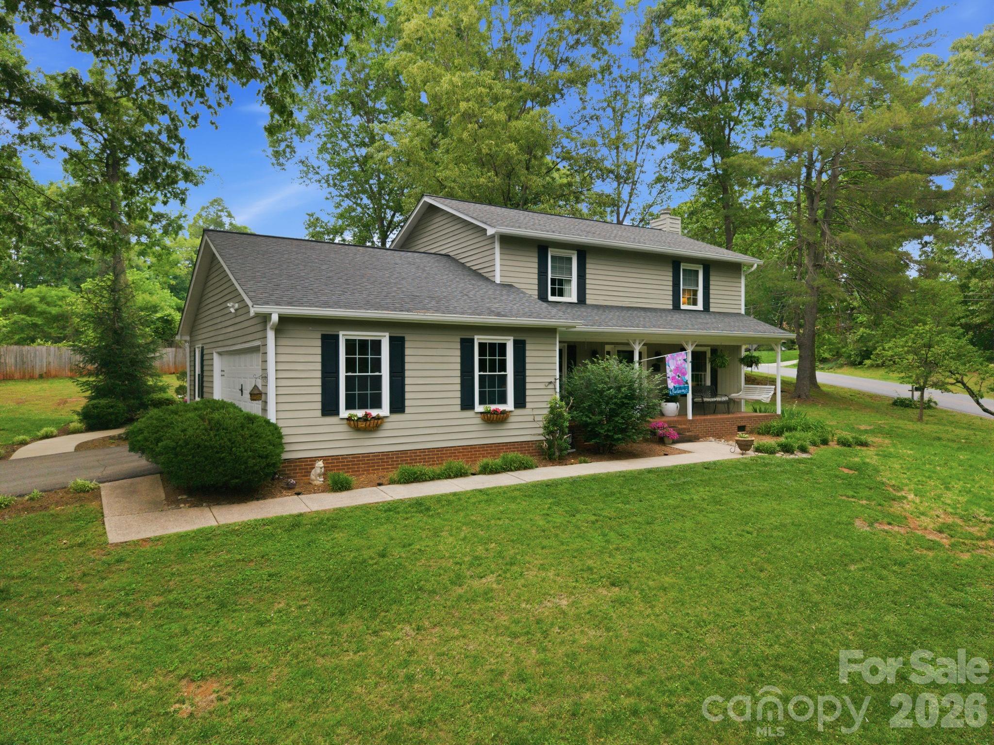1496 Hardwood Circle