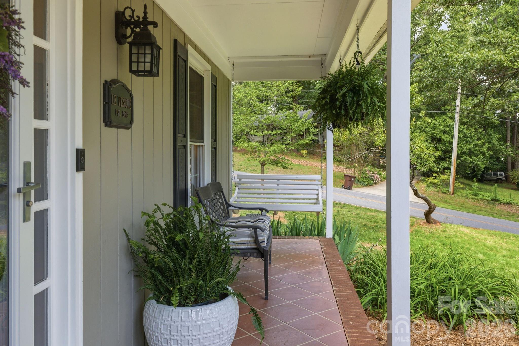 1496 Hardwood Circle
