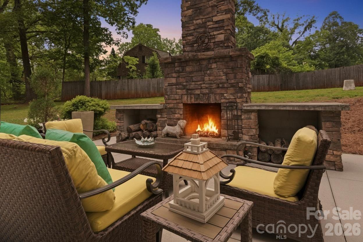 1496 Hardwood Circle