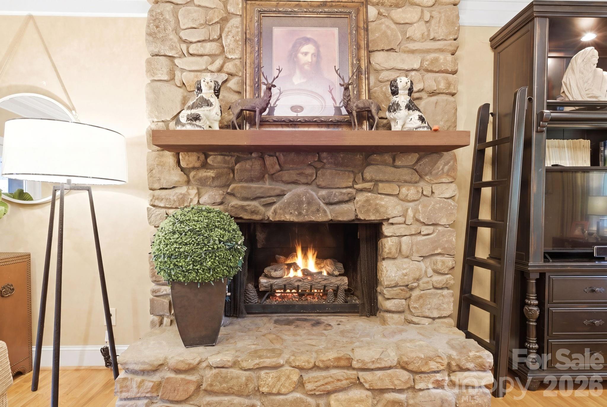 1496 Hardwood Circle