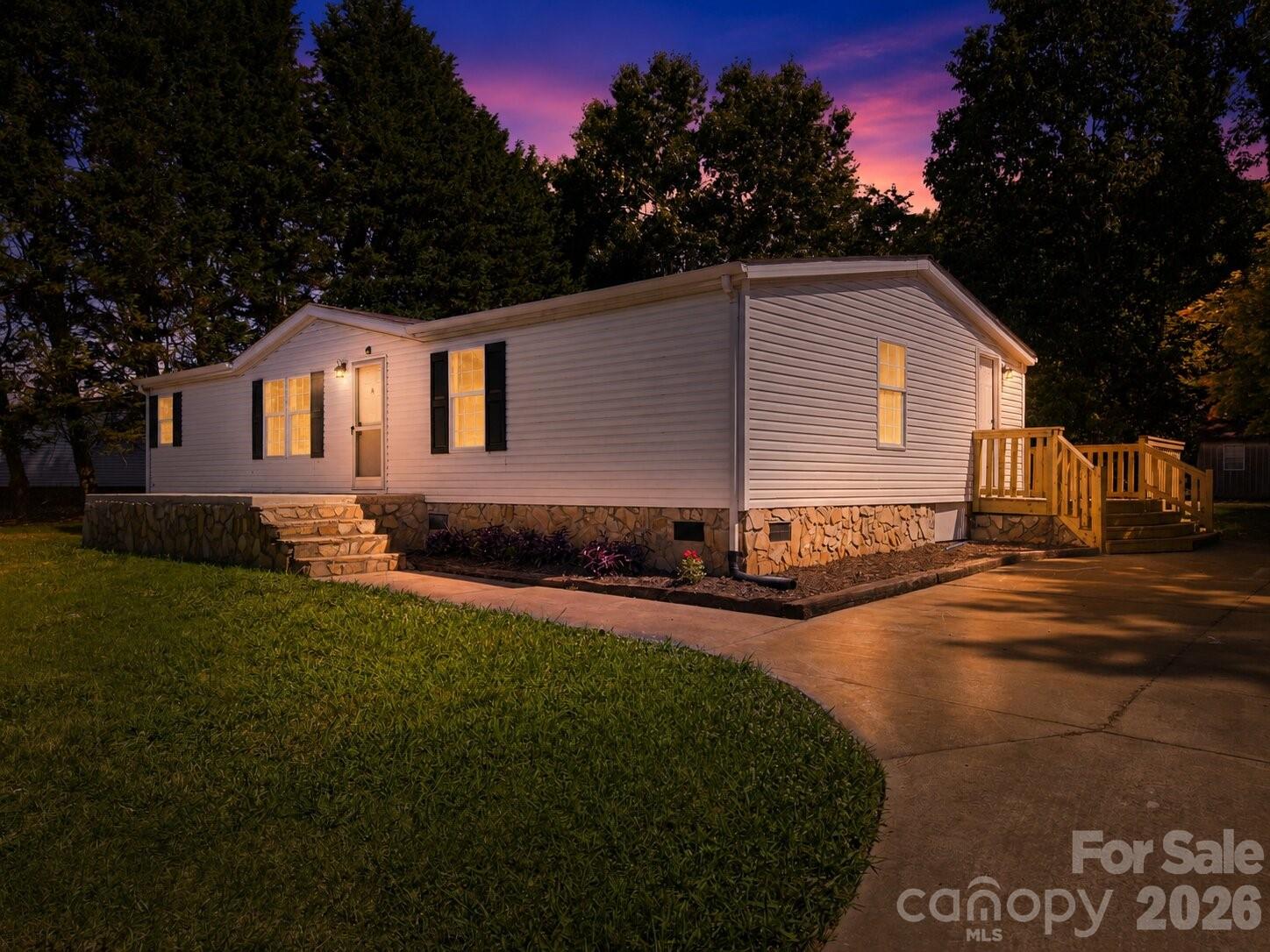 3940 Teaberry Lane