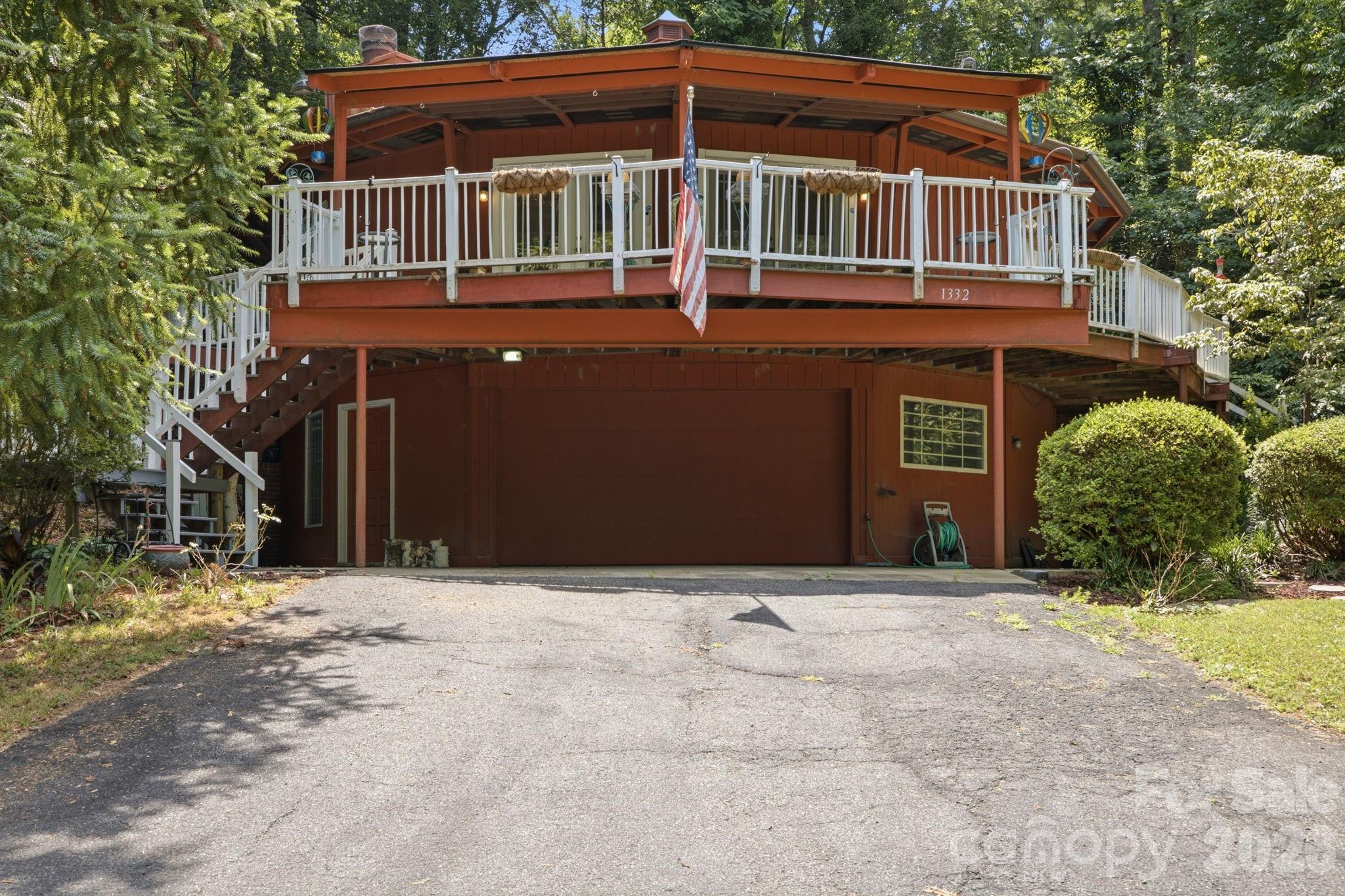 1332 Fairway Drive