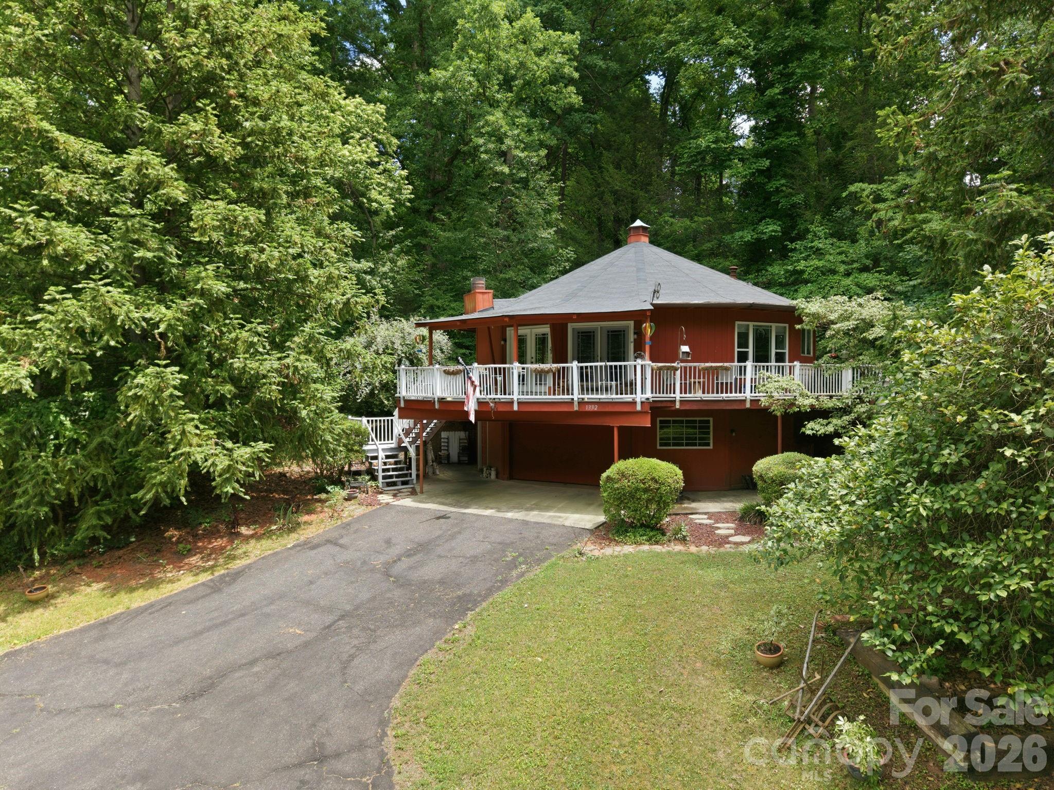 1332 Fairway Drive
