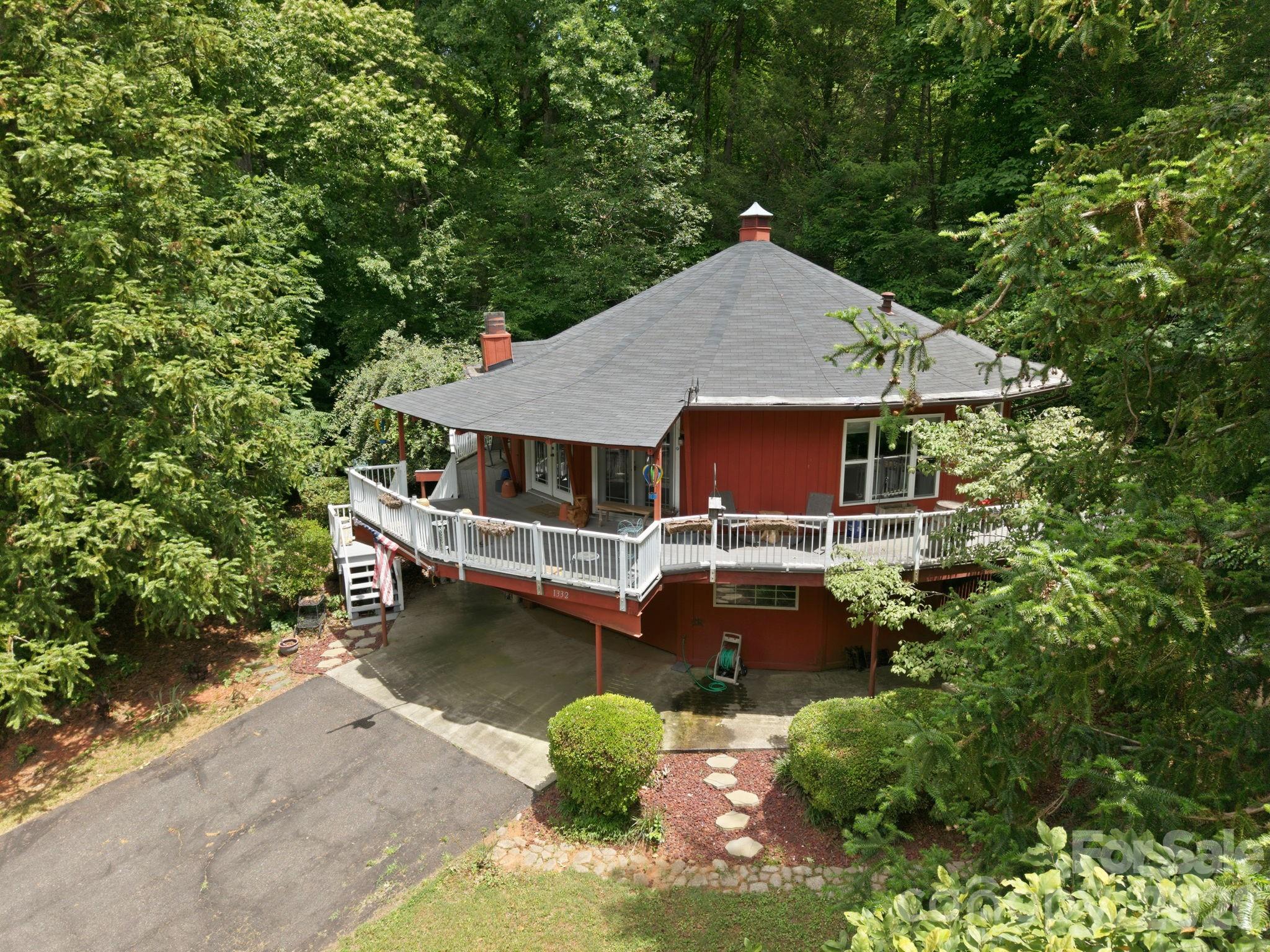 1332 Fairway Drive