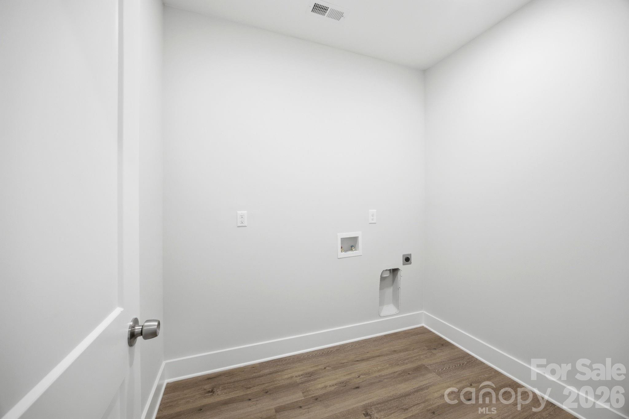 1213 Creekside Drive