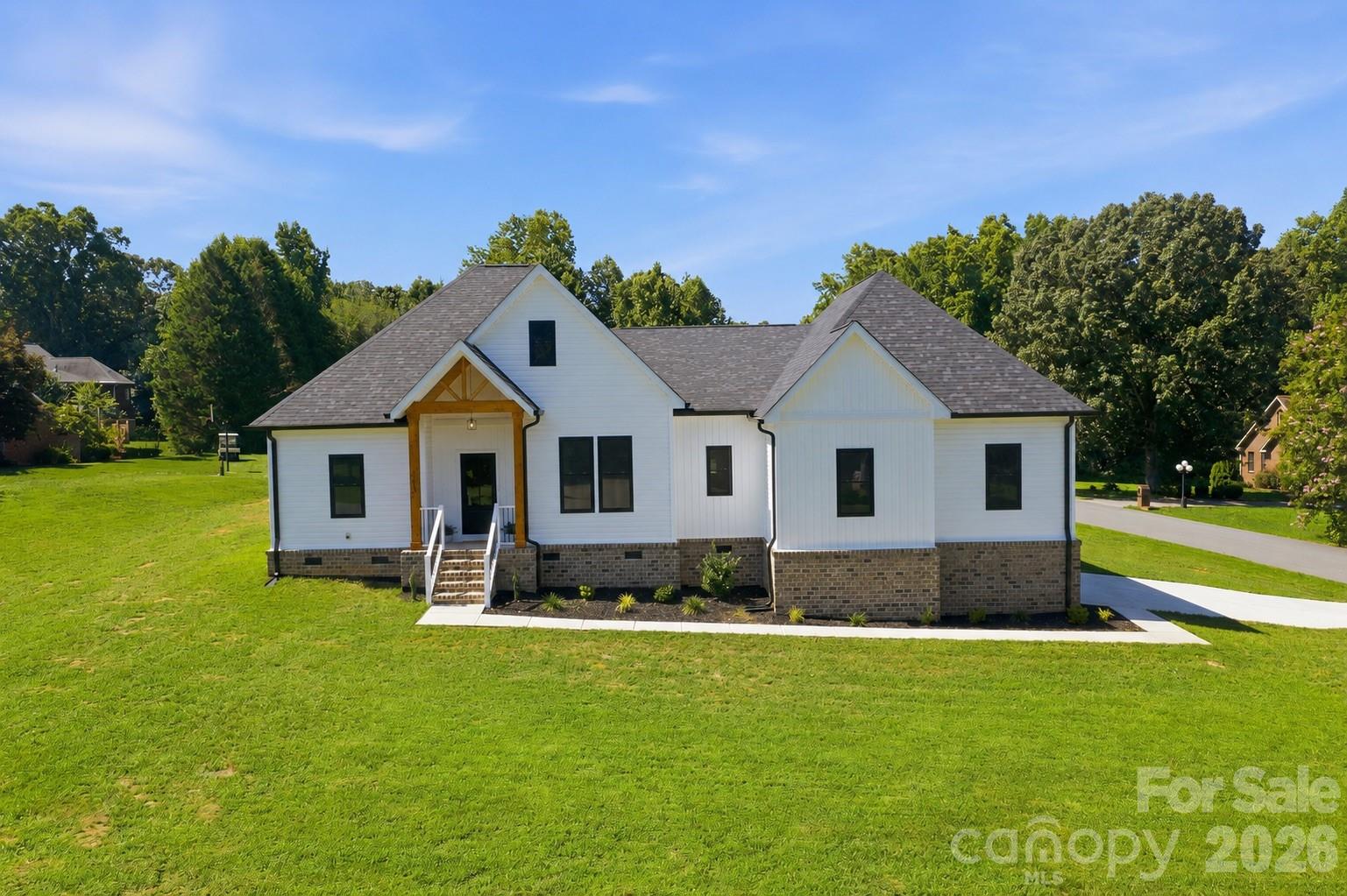1213 Creekside Drive