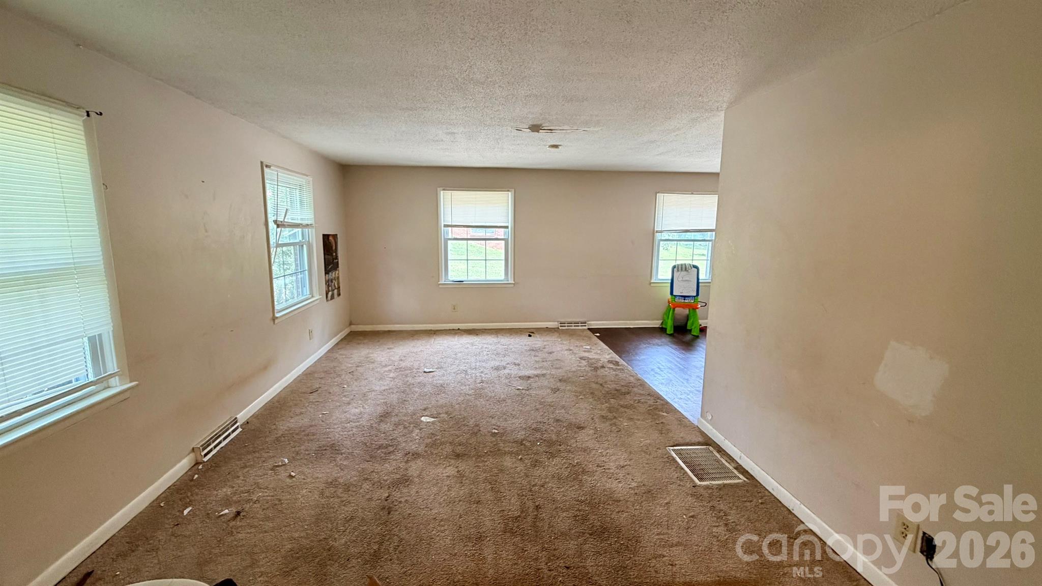 2808 28th Street NE
