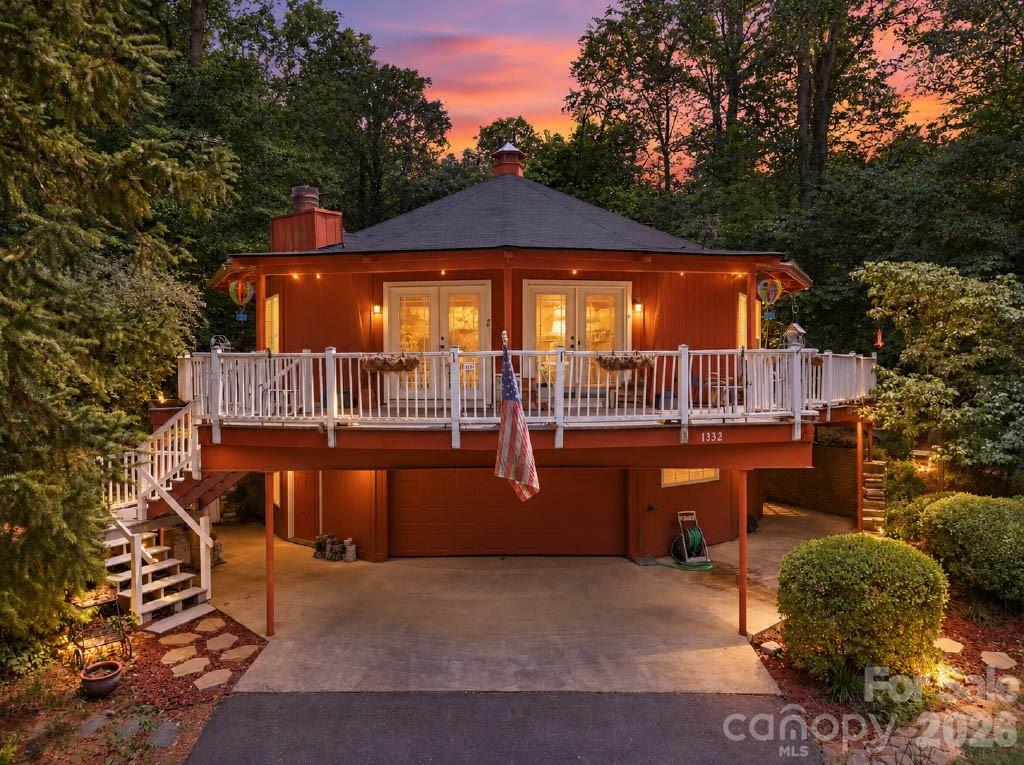 1332 Fairway Drive