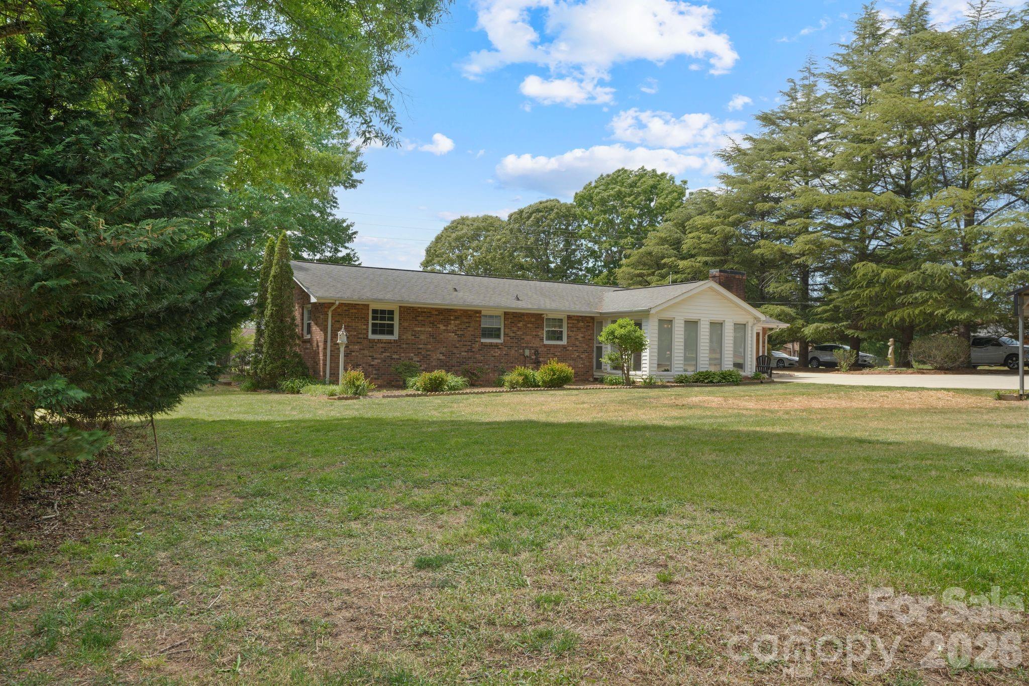 3328 Sulphur Springs Road NE