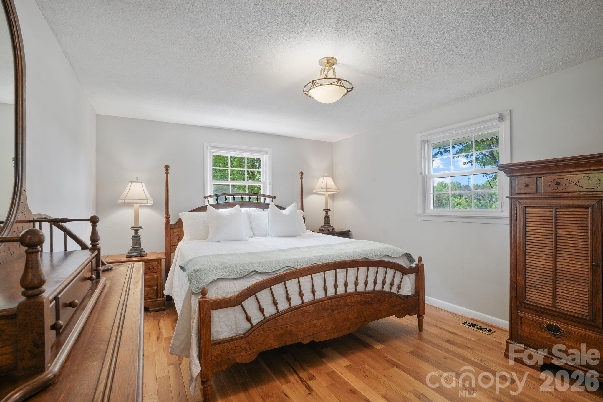 3328 Sulphur Springs Road NE