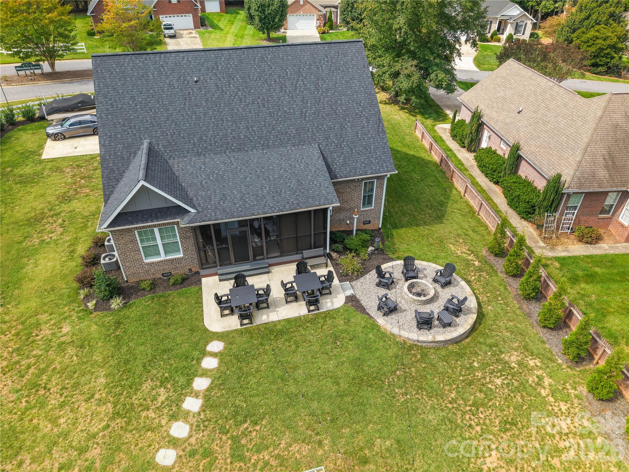 18 Wittenburg Springs Drive