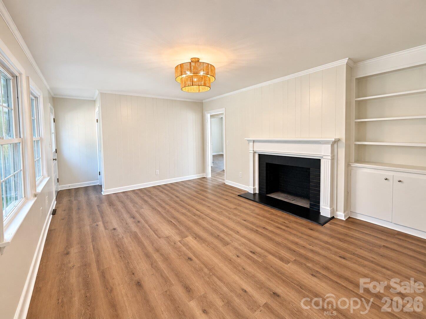 2808 28th Street NE