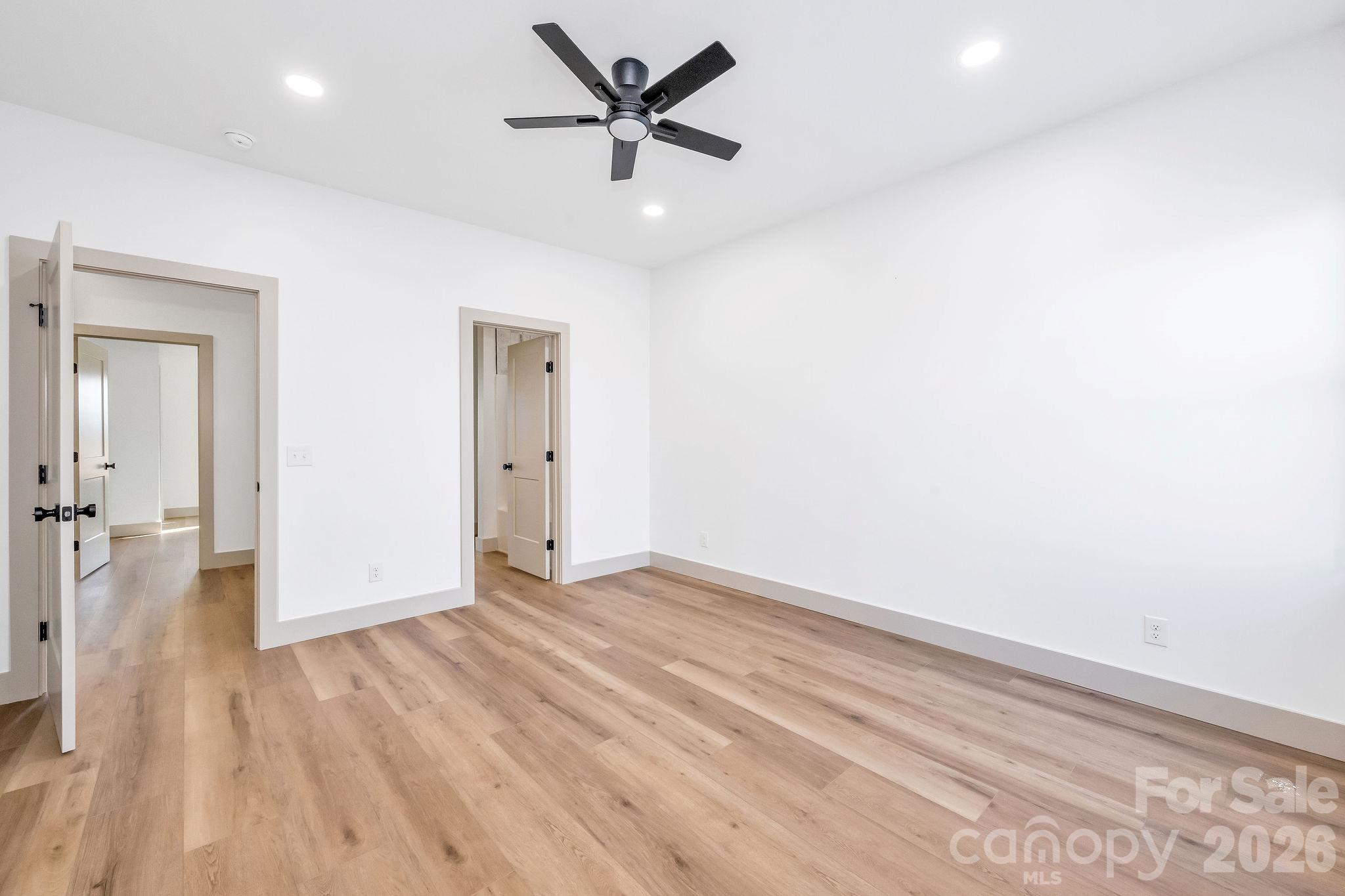 2113 24th Street Lane
