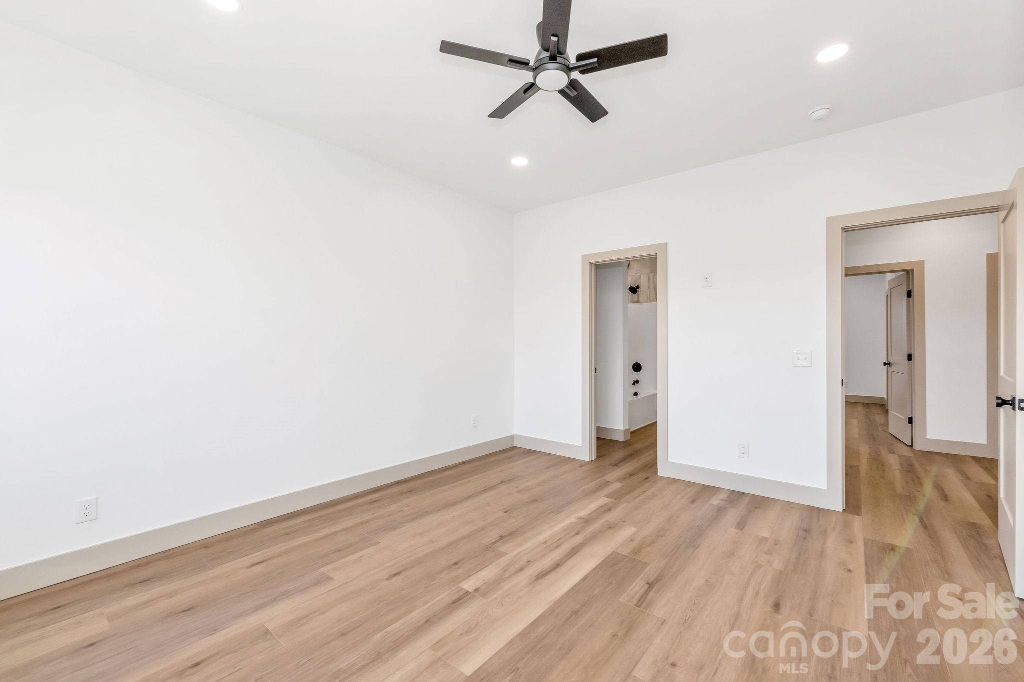 2113 24th Street Lane