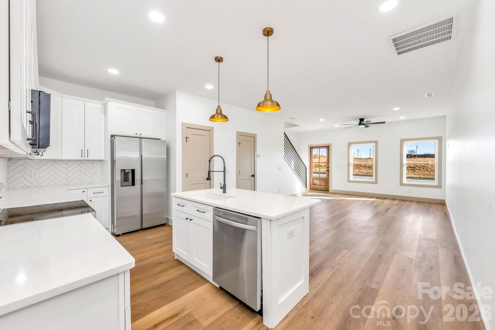 2113 24th Street Lane