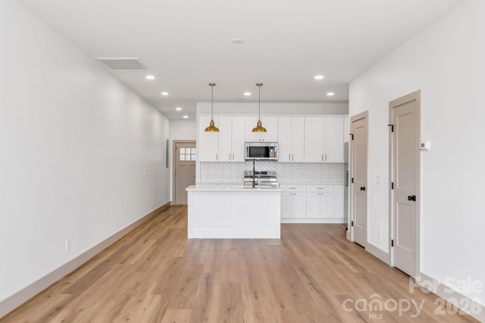 2113 24th Street Lane