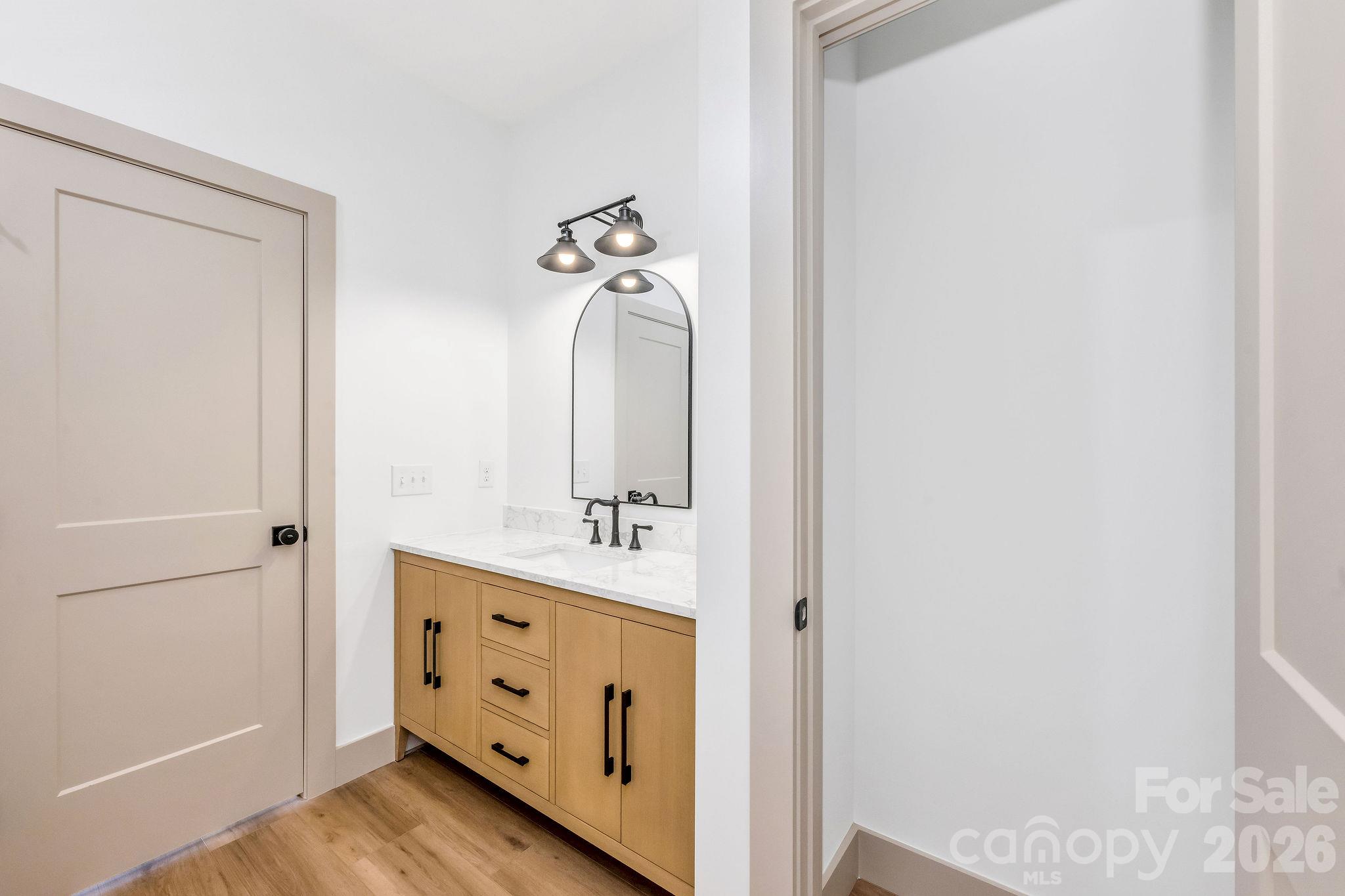 2113 24th Street Lane