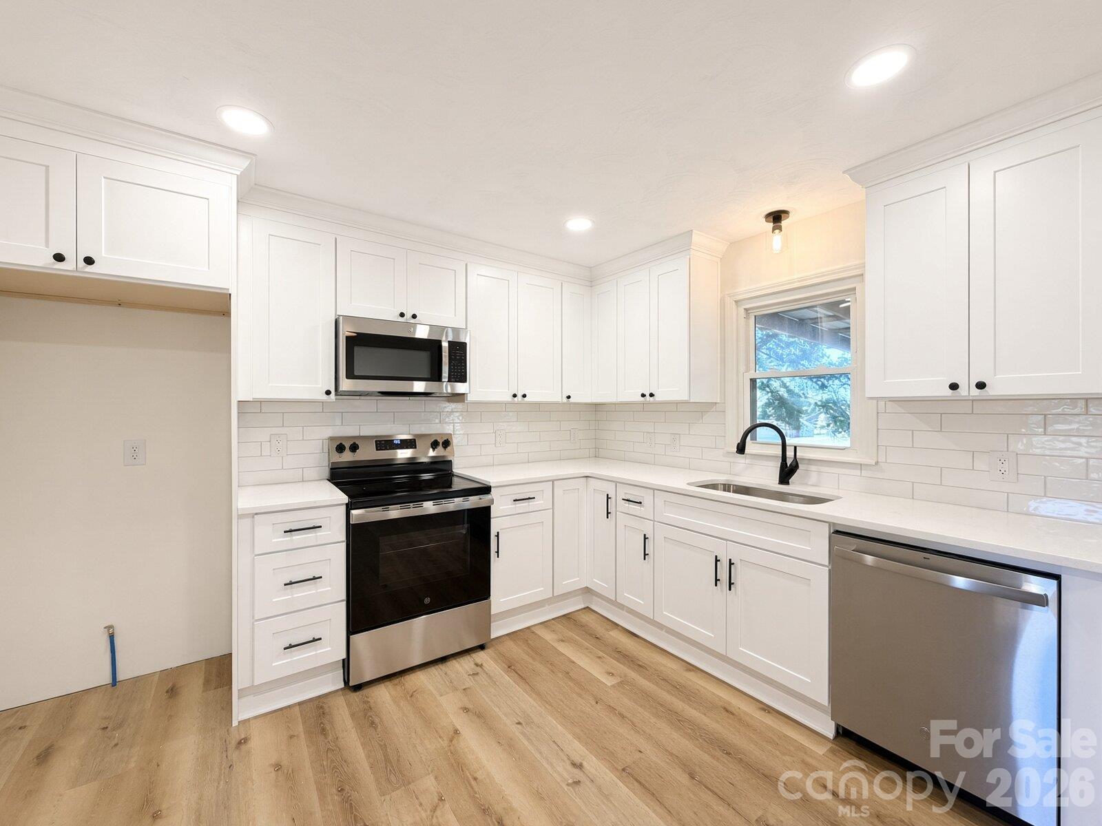 3889 Grange Road