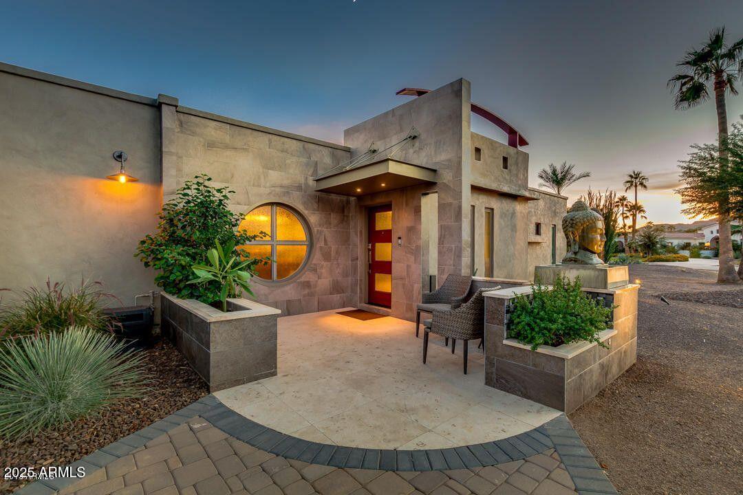 5801 E MOUNTAIN VIEW Road