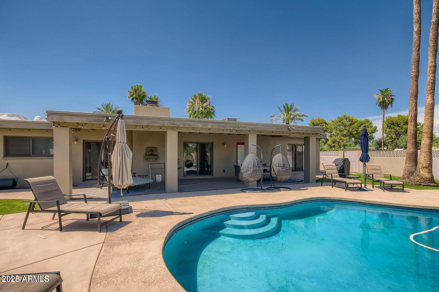 5801 E MOUNTAIN VIEW Road