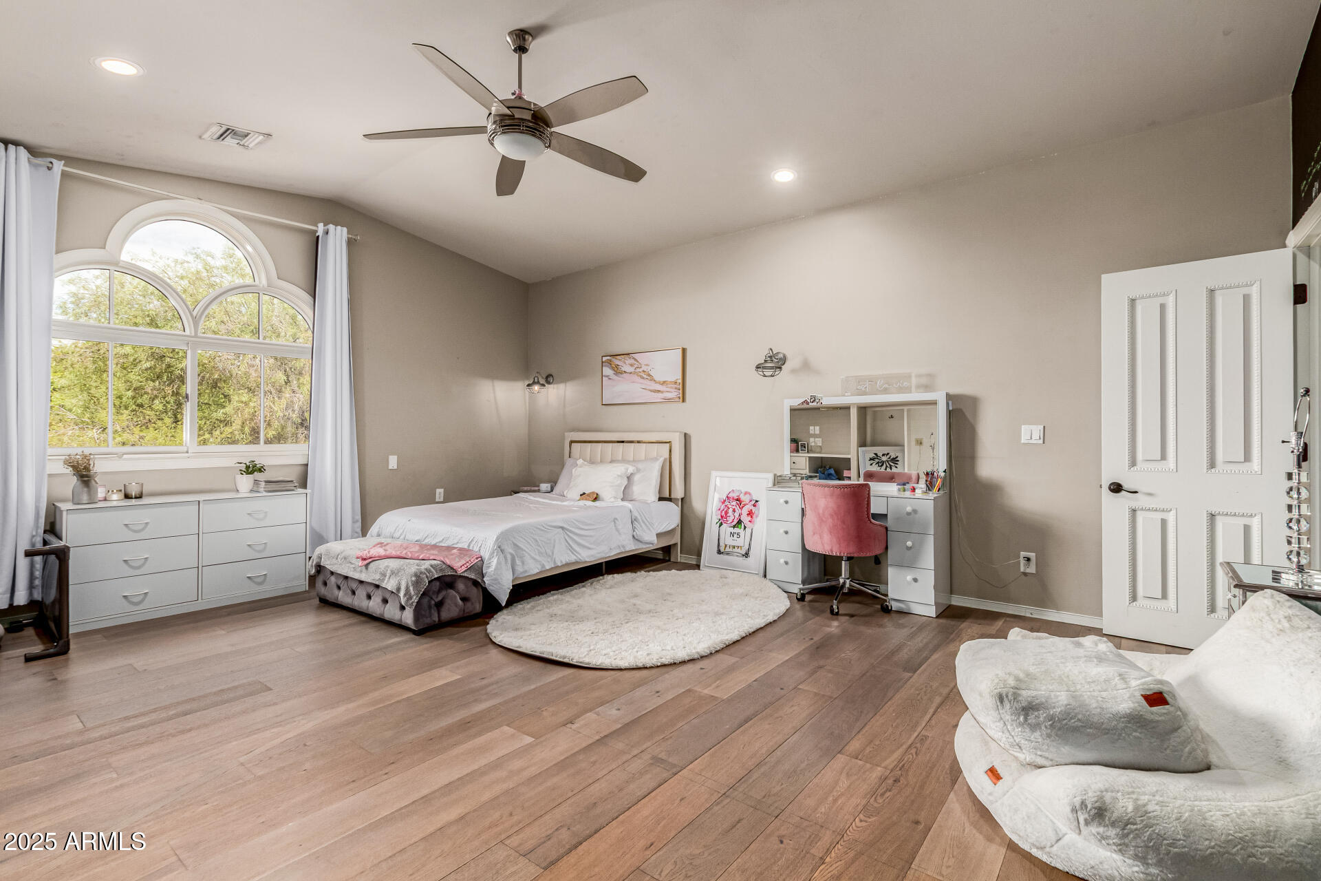 6050 N PARADISE VIEW Drive, Paradise Valley