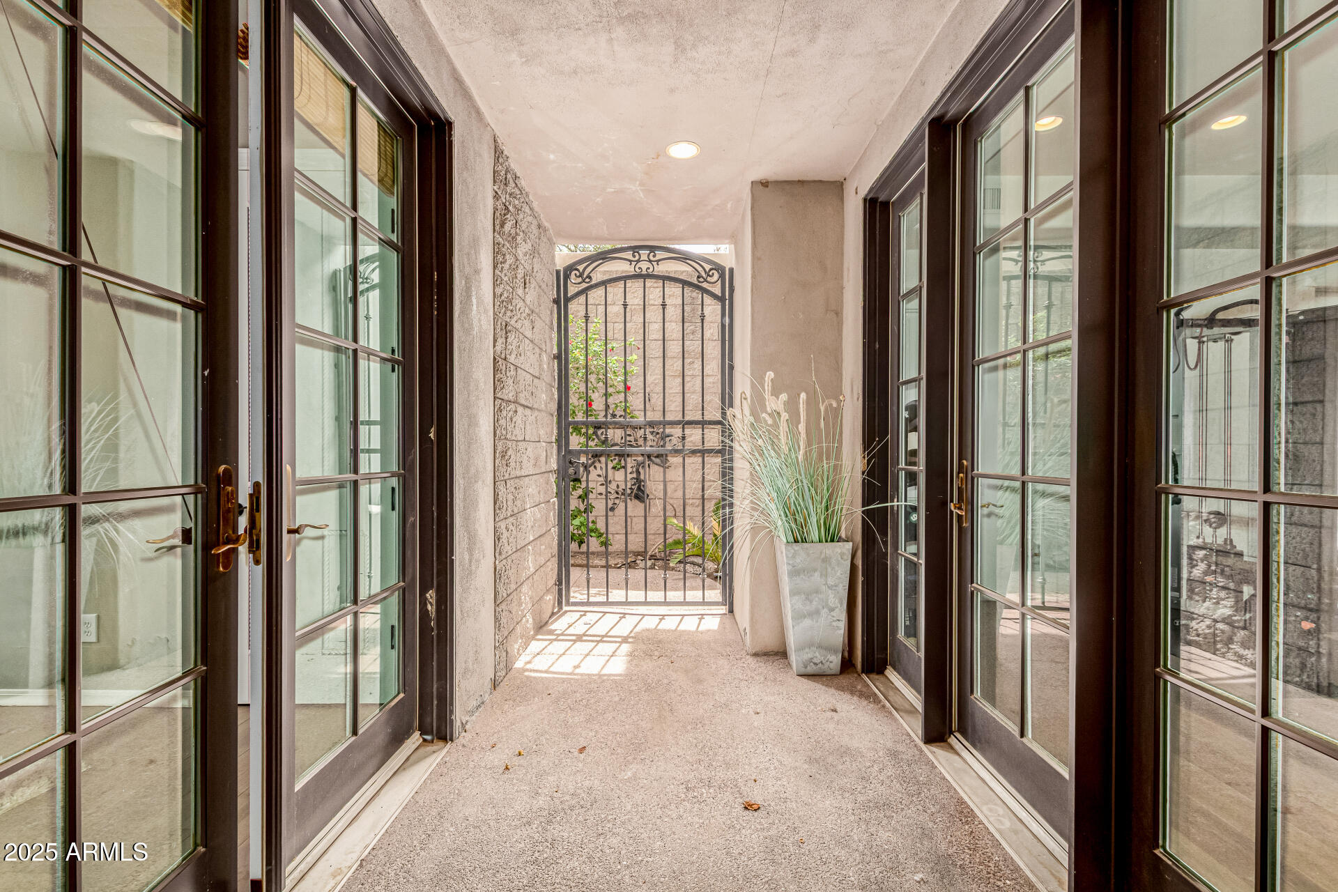 6050 N PARADISE VIEW Drive, Paradise Valley