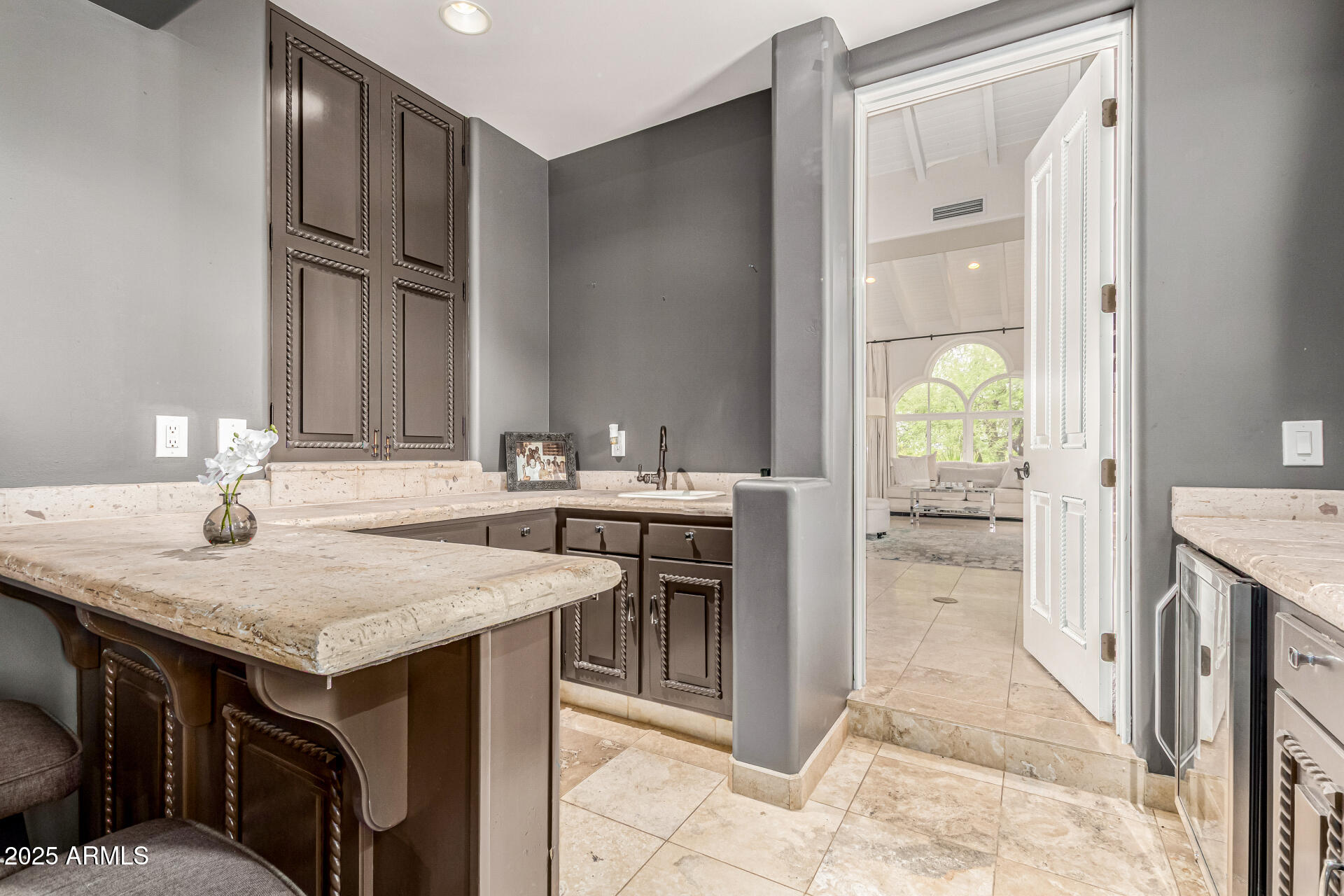 6050 N PARADISE VIEW Drive, Paradise Valley