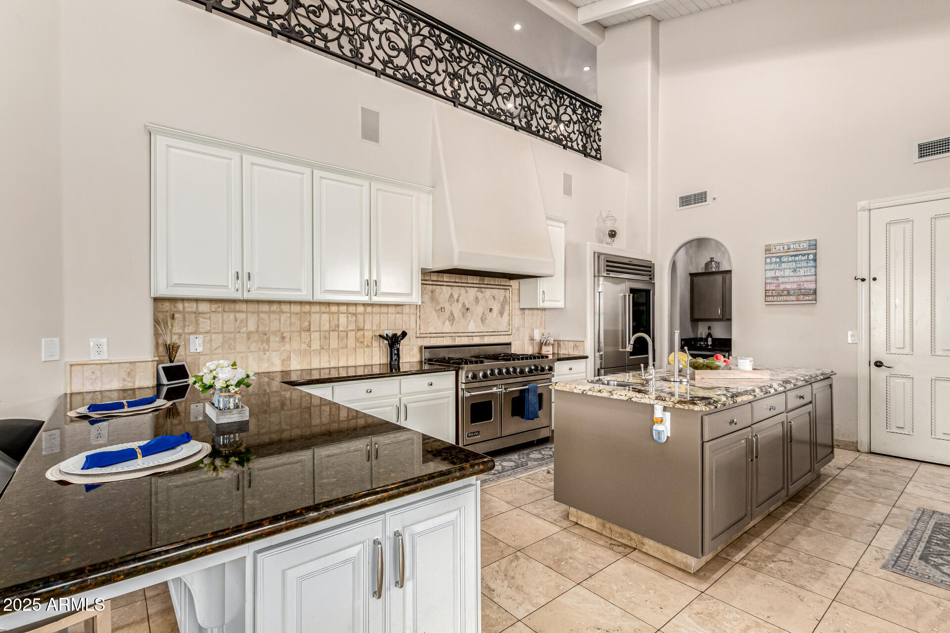 6050 N PARADISE VIEW Drive, Paradise Valley