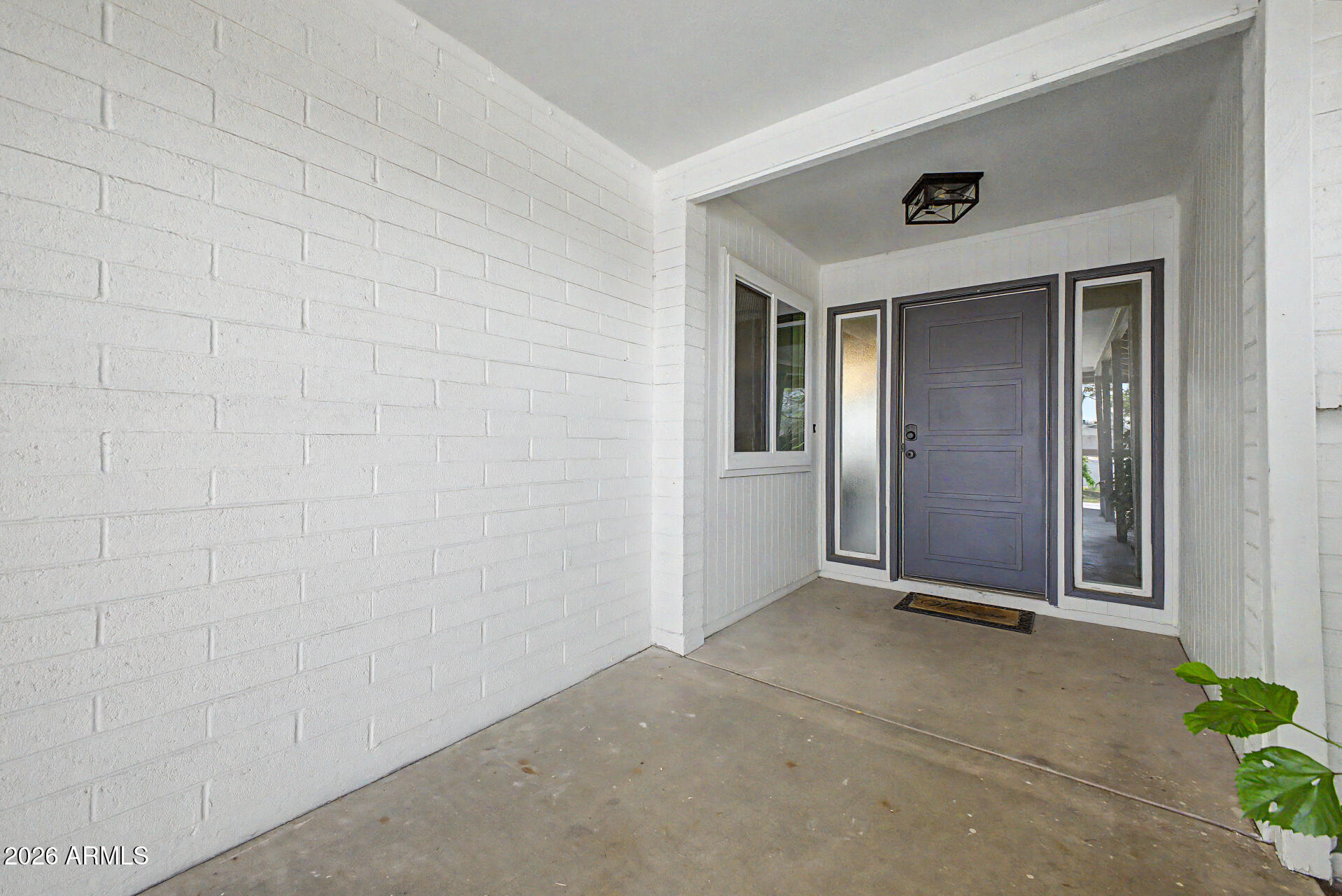 1882 E LOMA VISTA Drive