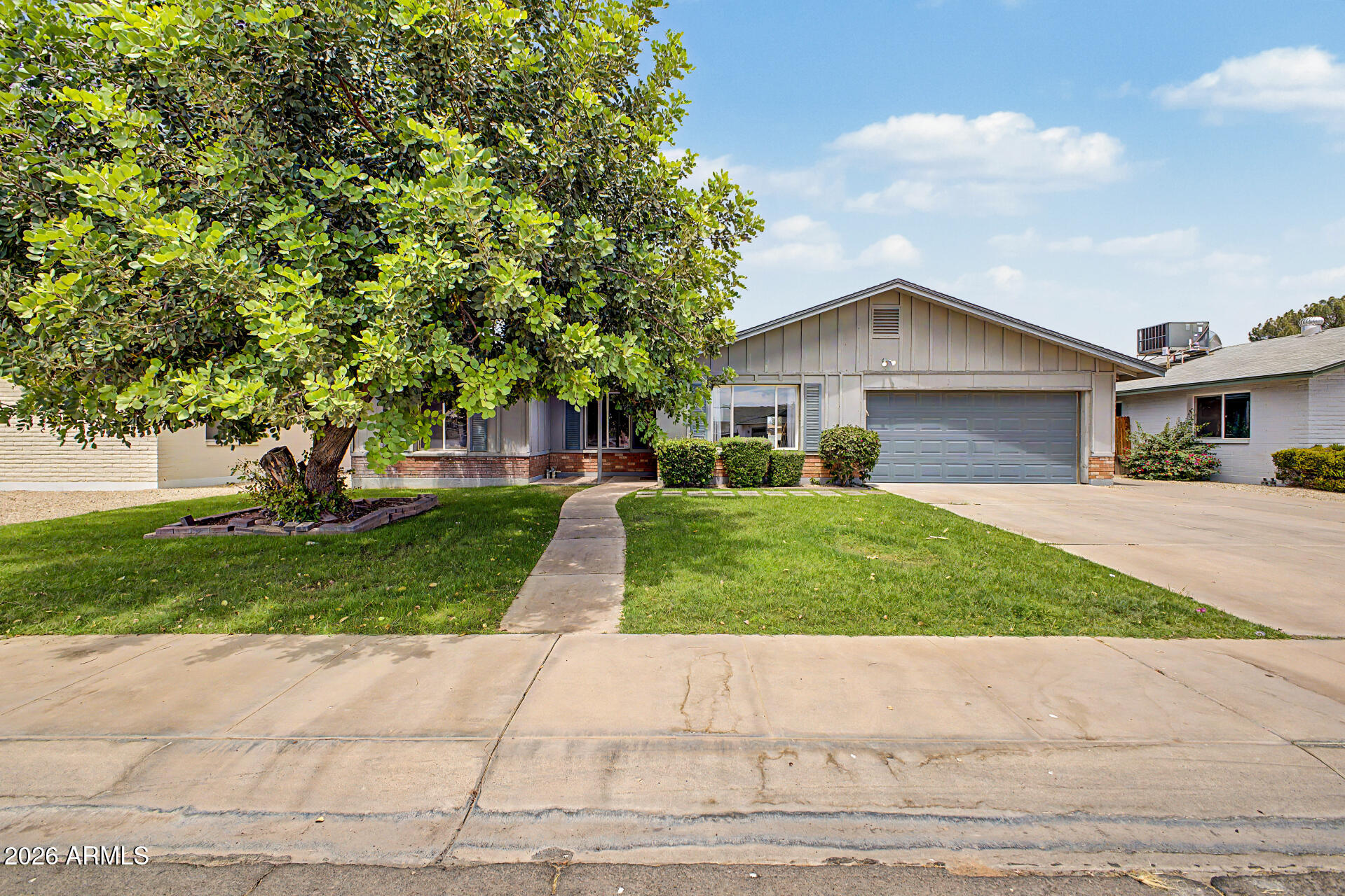 1632 E PALMCROFT Drive