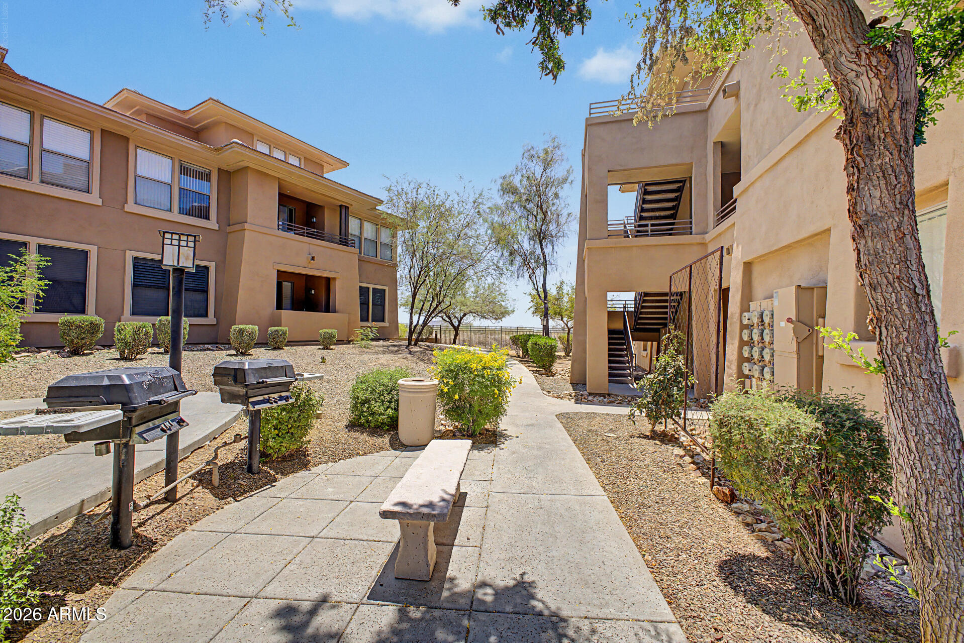 20100 N 78th Place 3073