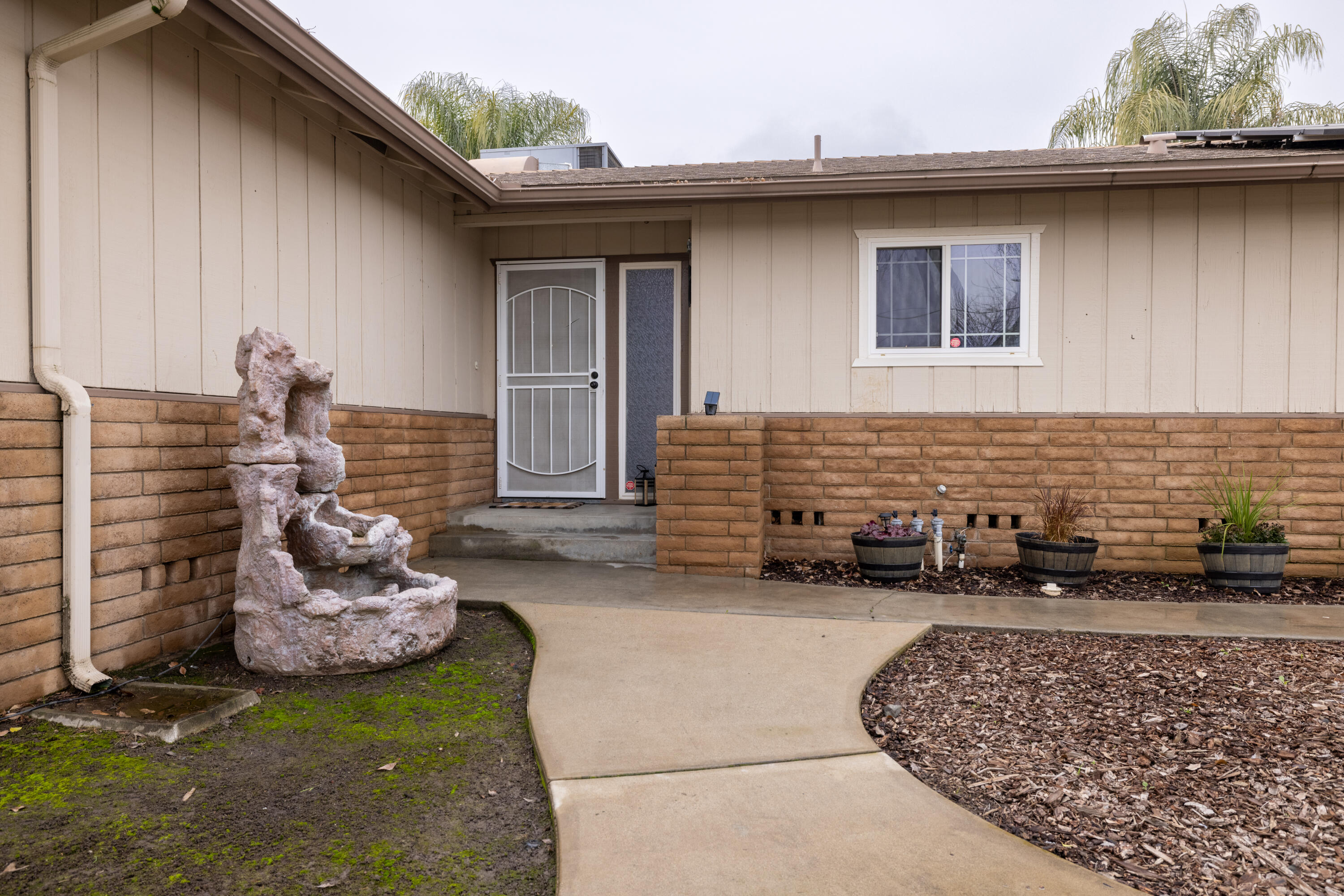 745 N Cherry Street