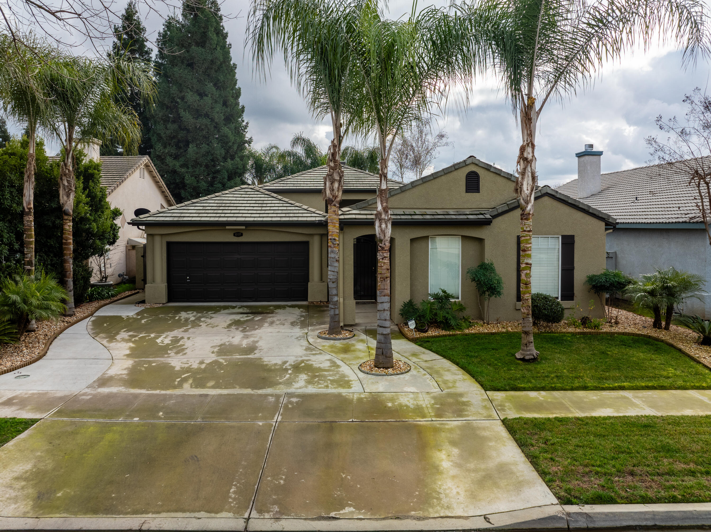 1635 E Dorothea Avenue