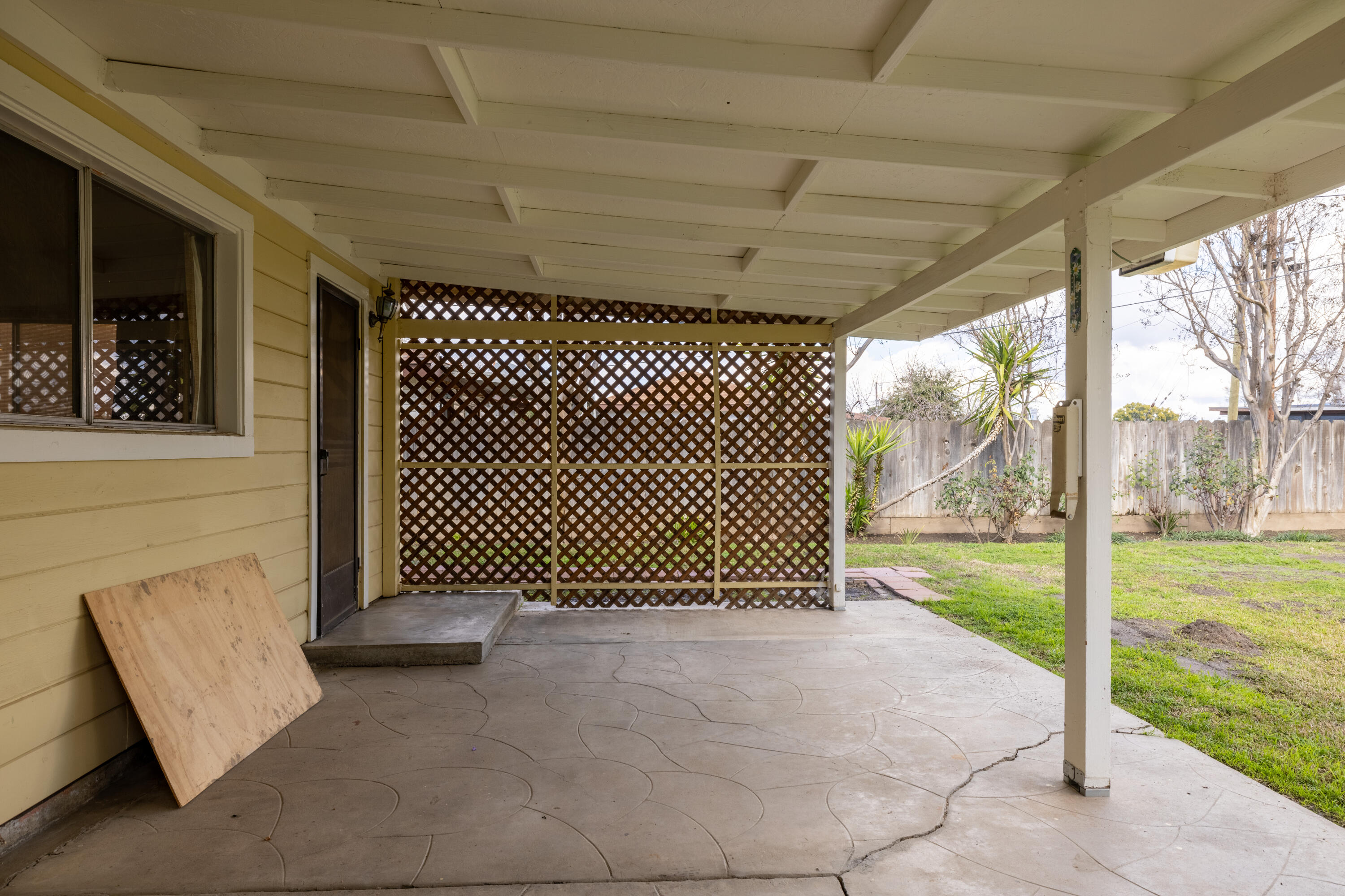 642 N N Place