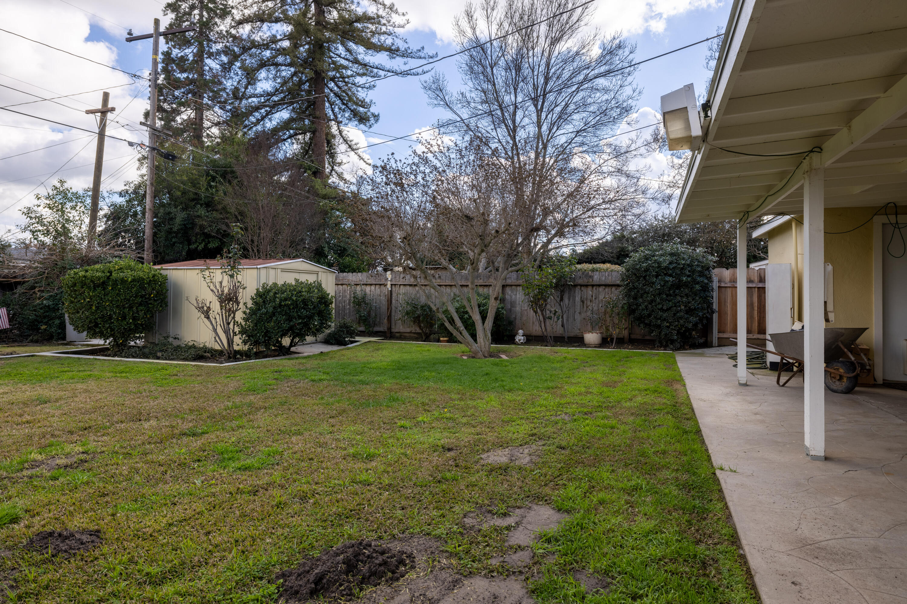 642 N N Place
