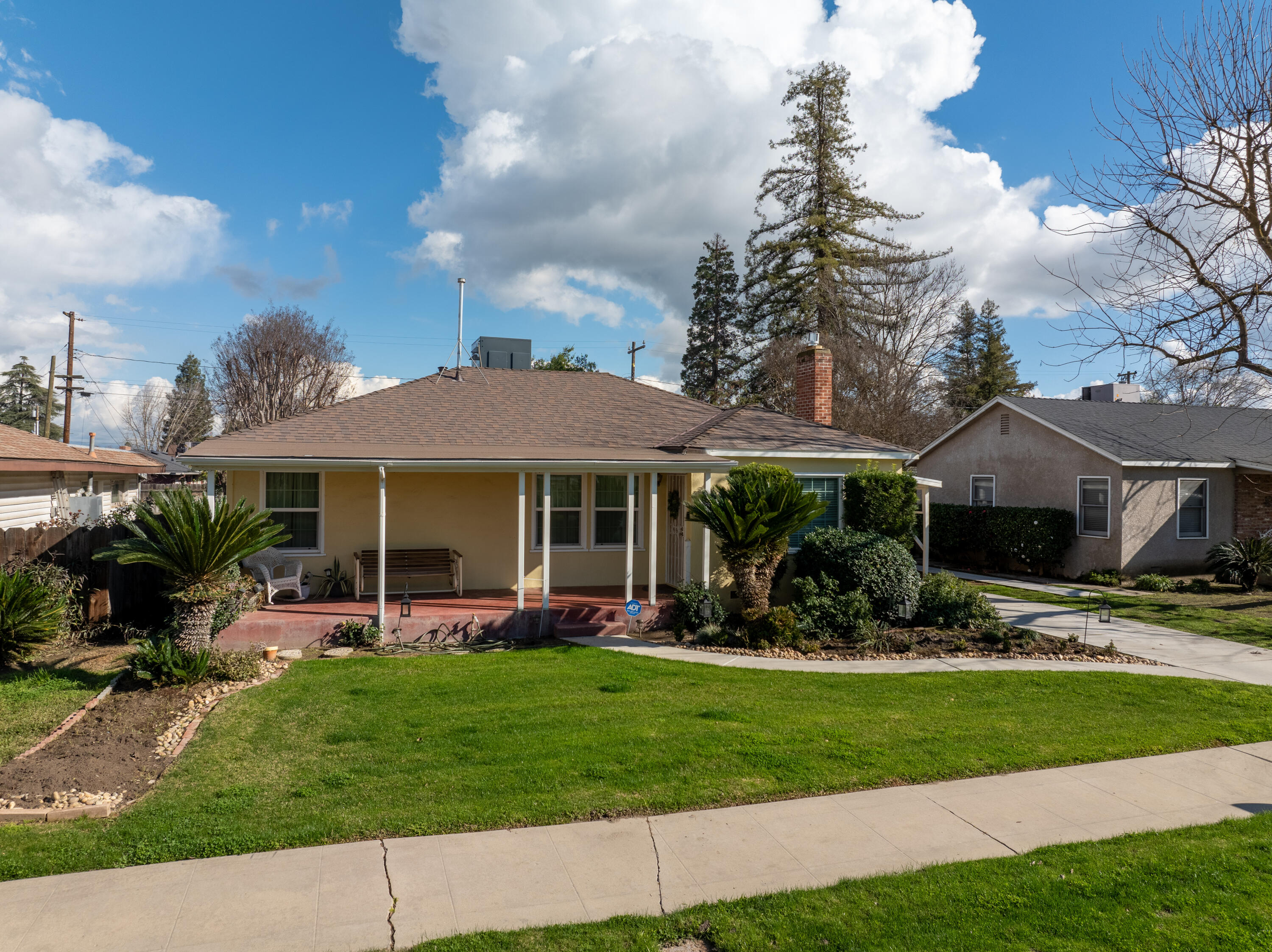 642 N N Place