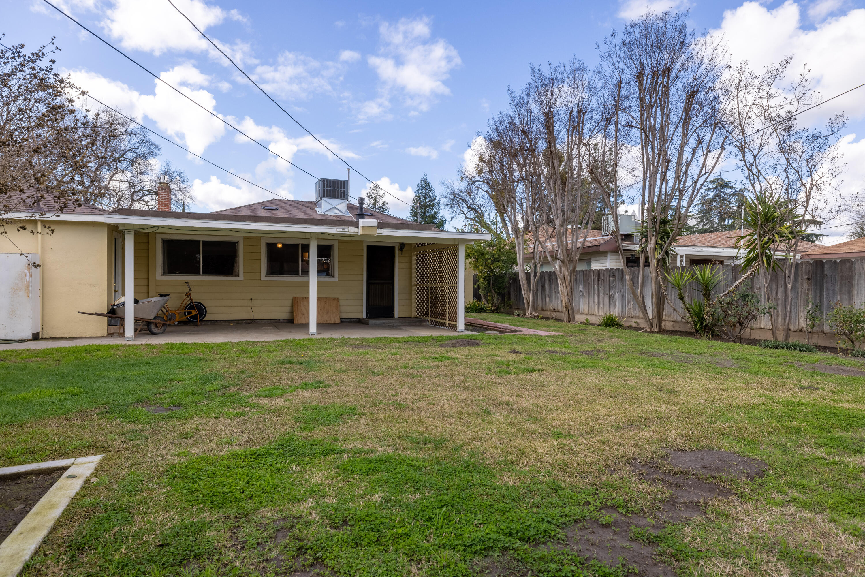 642 N N Place