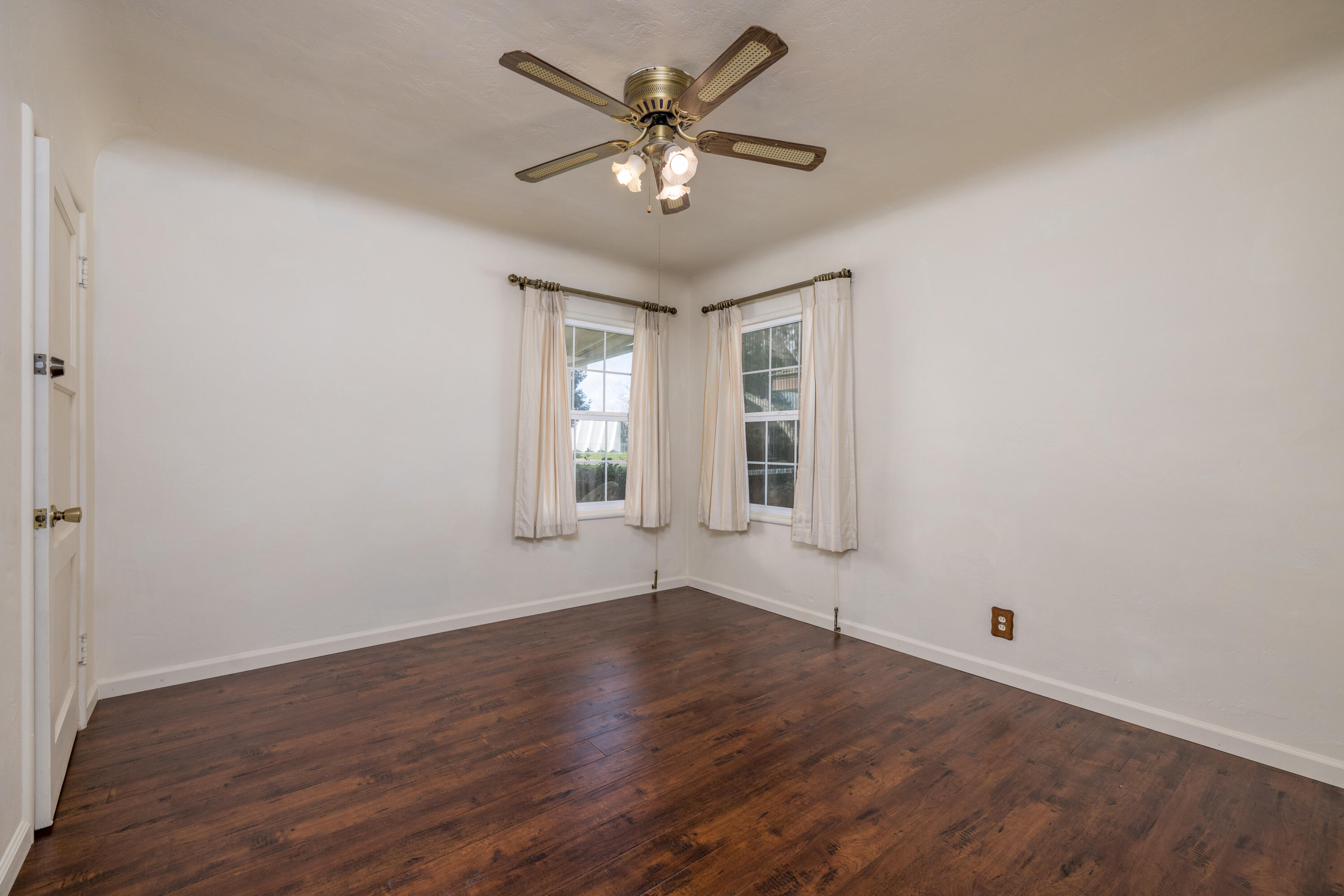 642 N N Place