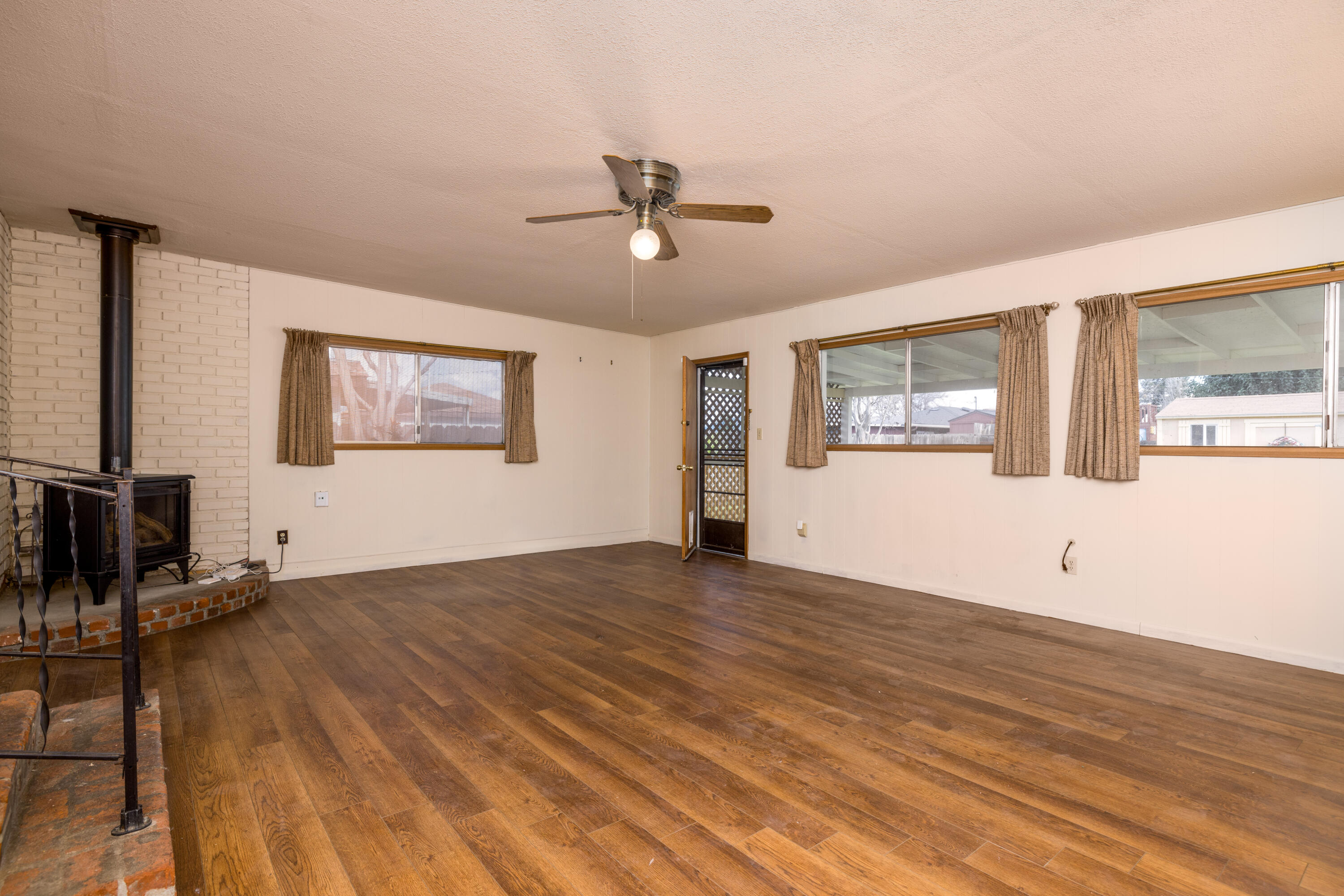 642 N N Place