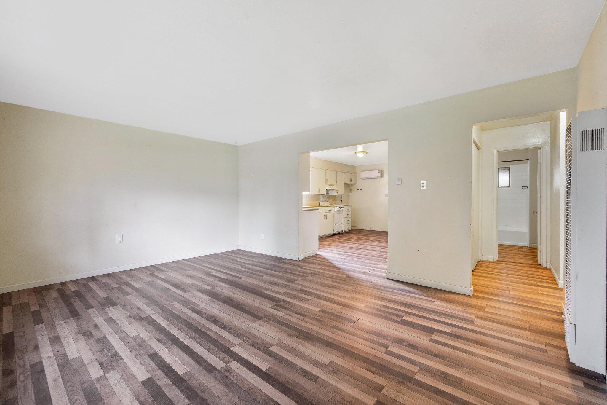 804 N Mooney Boulevard