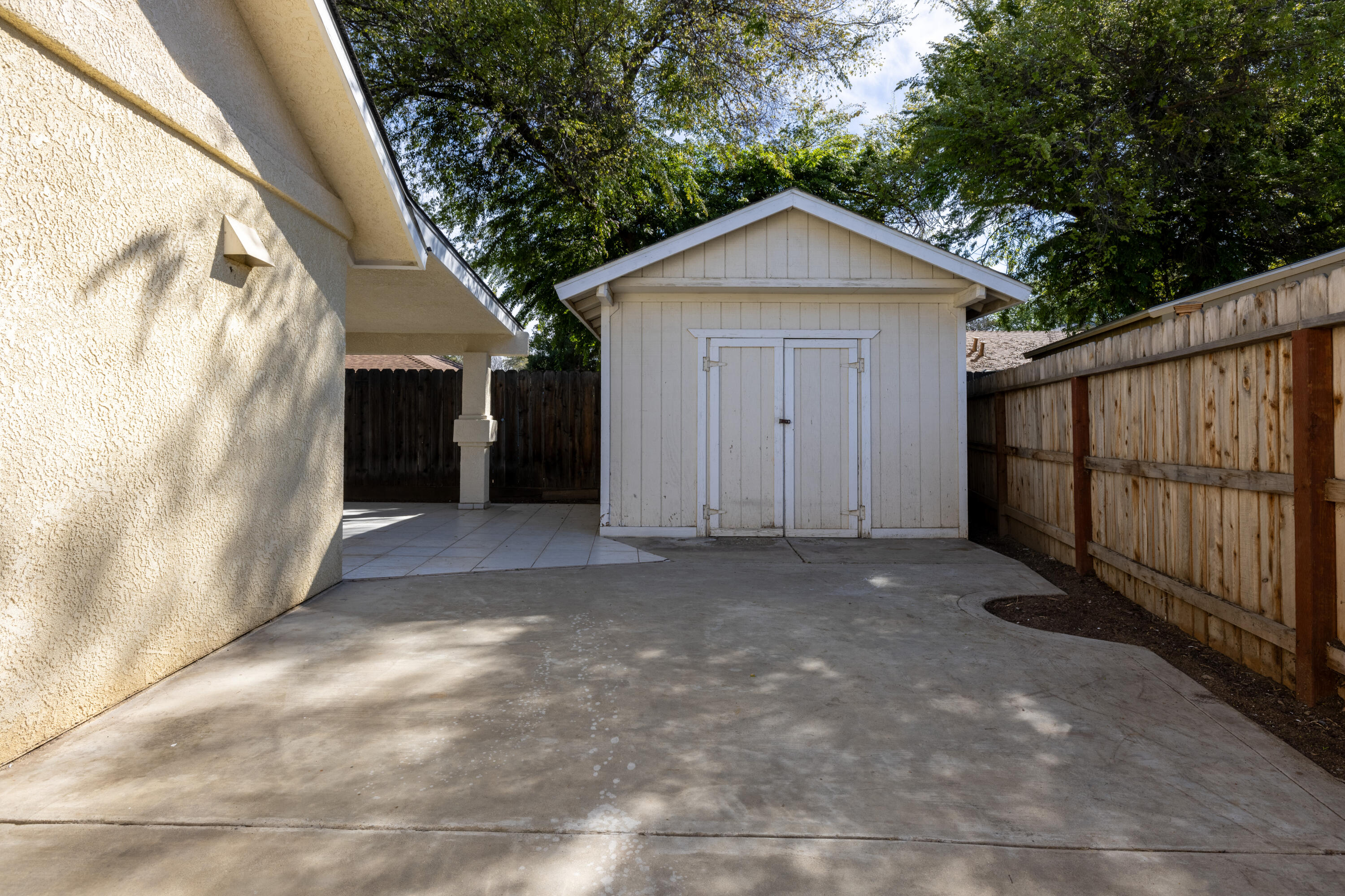2705 W Mission Court
