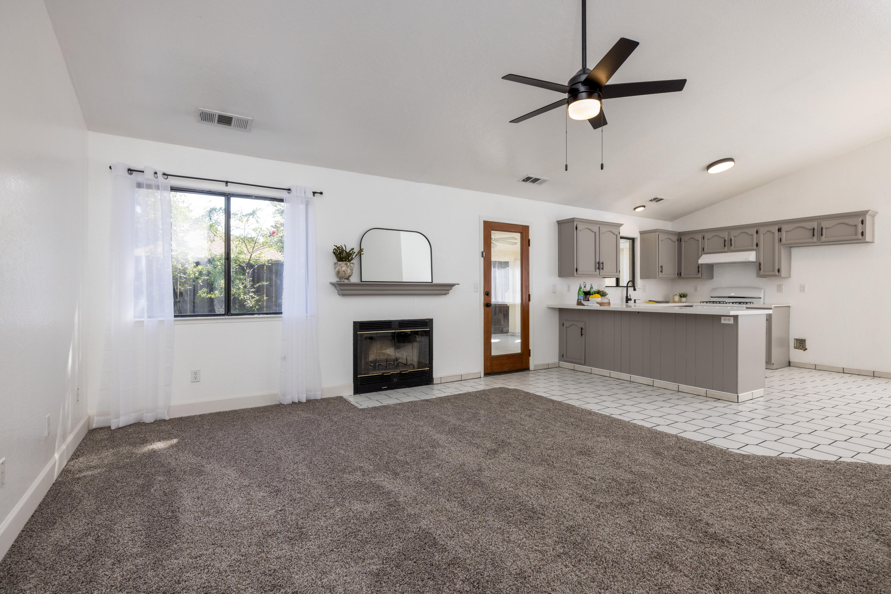 2705 W Mission Court