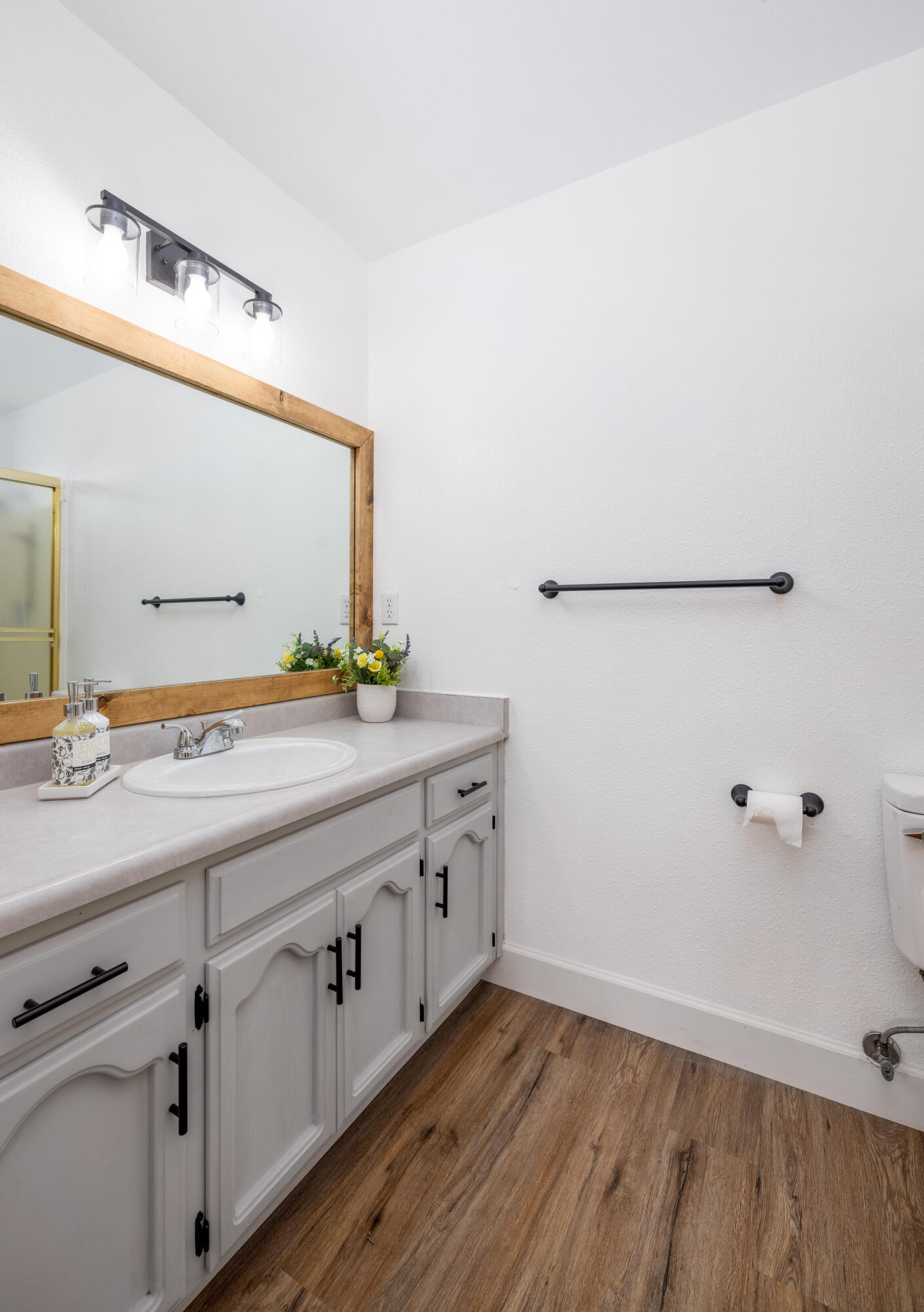 2705 W Mission Court