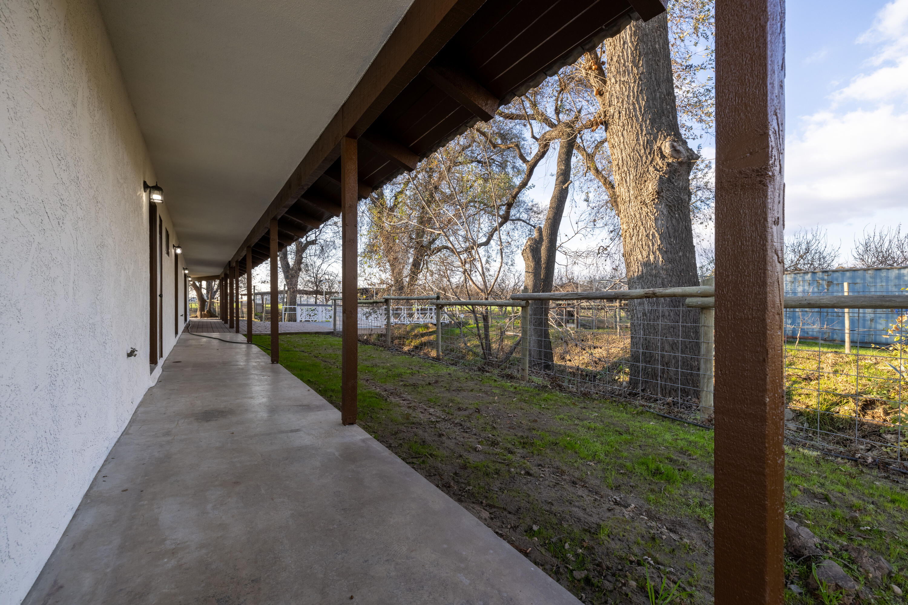 15046 Avenue 224